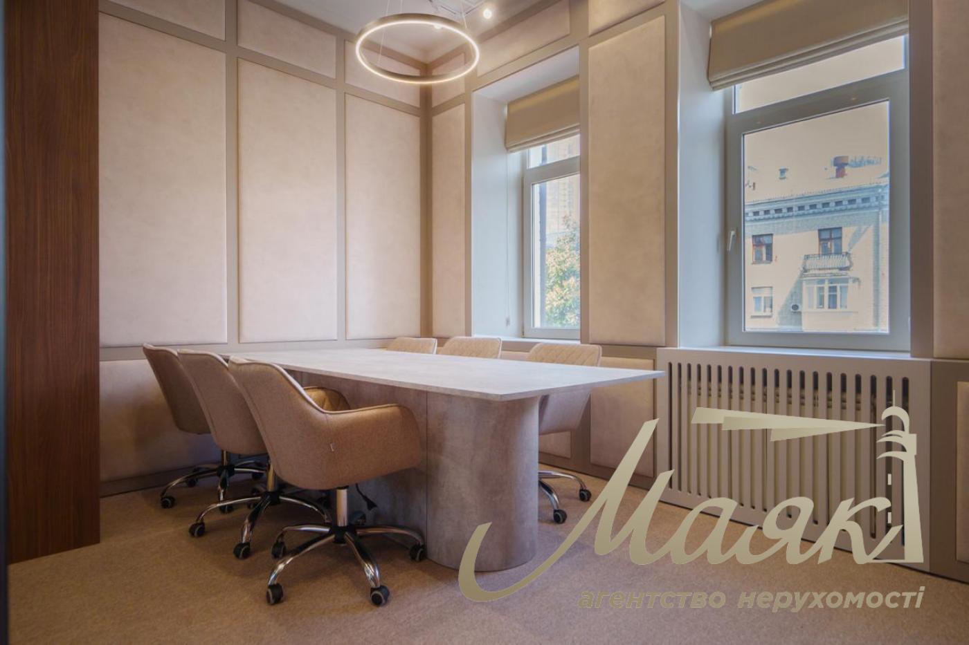 Office for rent in the Center m. Palace of Sports, Esplanadnaya str.