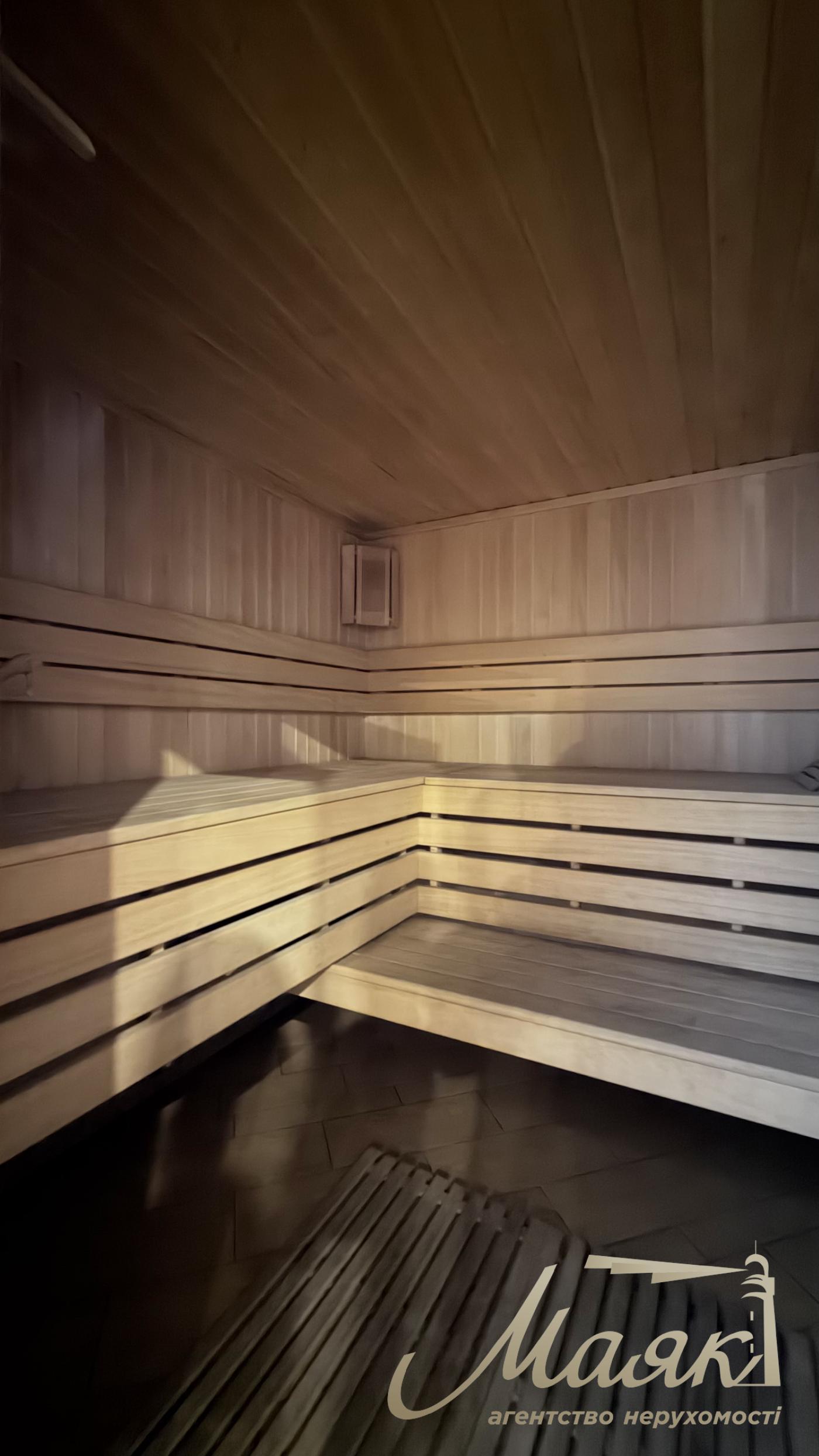 Оренда будинку К.Заспа, Козин, Плюти, оренда будинку в містечку, басейн, ліс, охорона