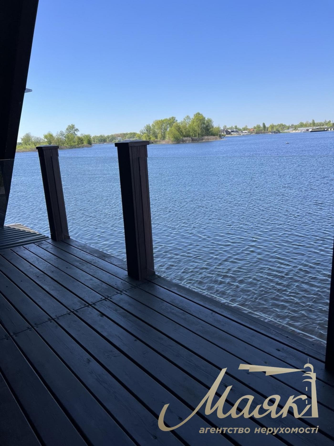 Продаж будинку на воді площею 200 м², 7 соток, Рів'єра-Золоче, Бориспільський район