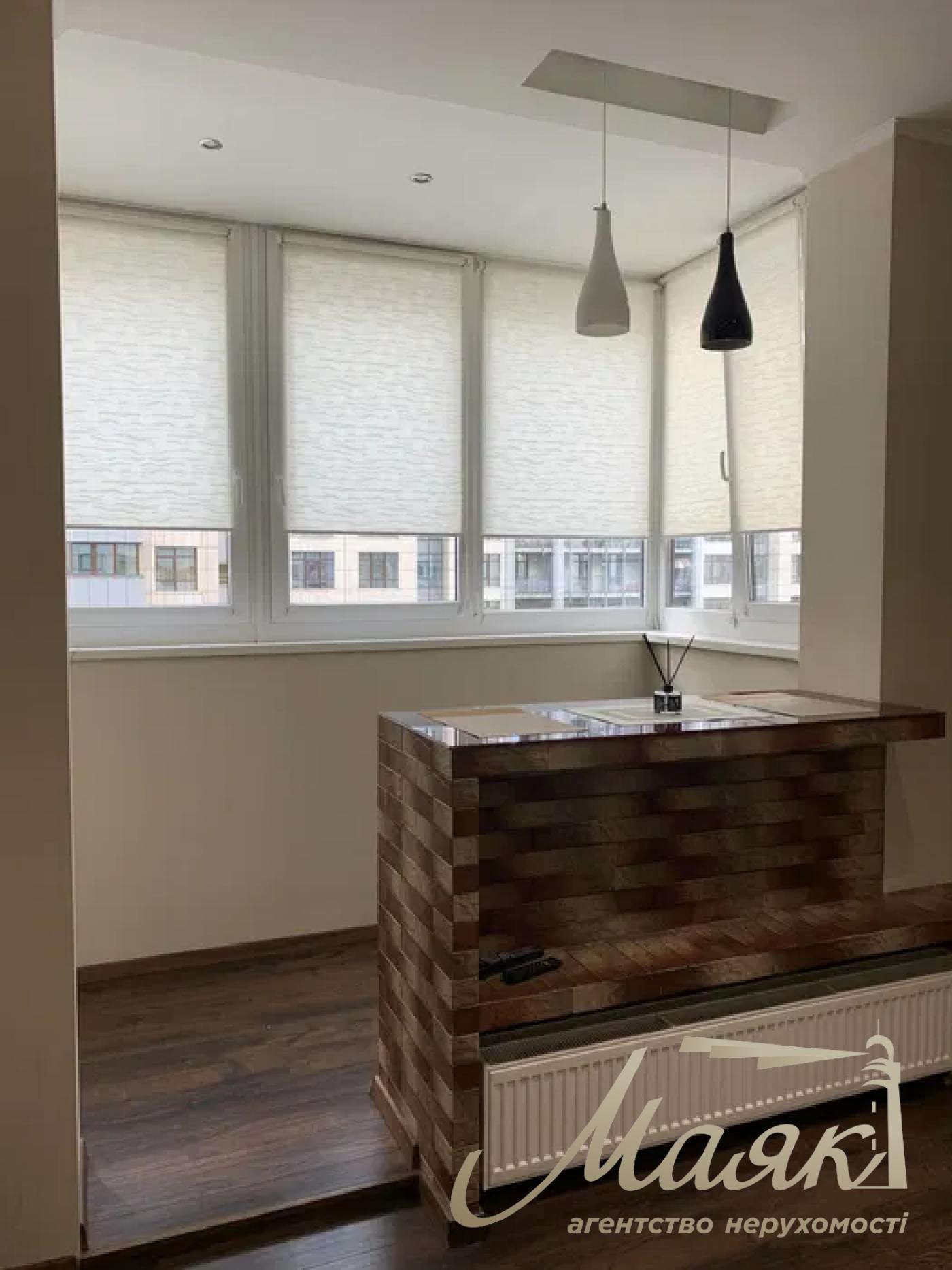 Rent 2k apartment (63 m²) in Residential Complex Novopecherskie Lipki