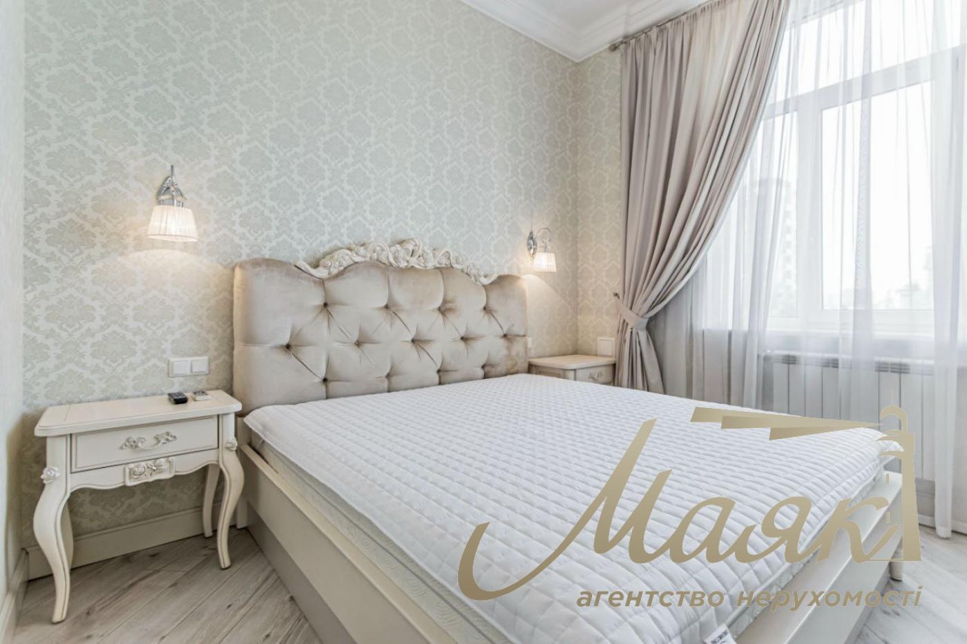 Rent 3-room apartment on Khreshchatyk 23, Center