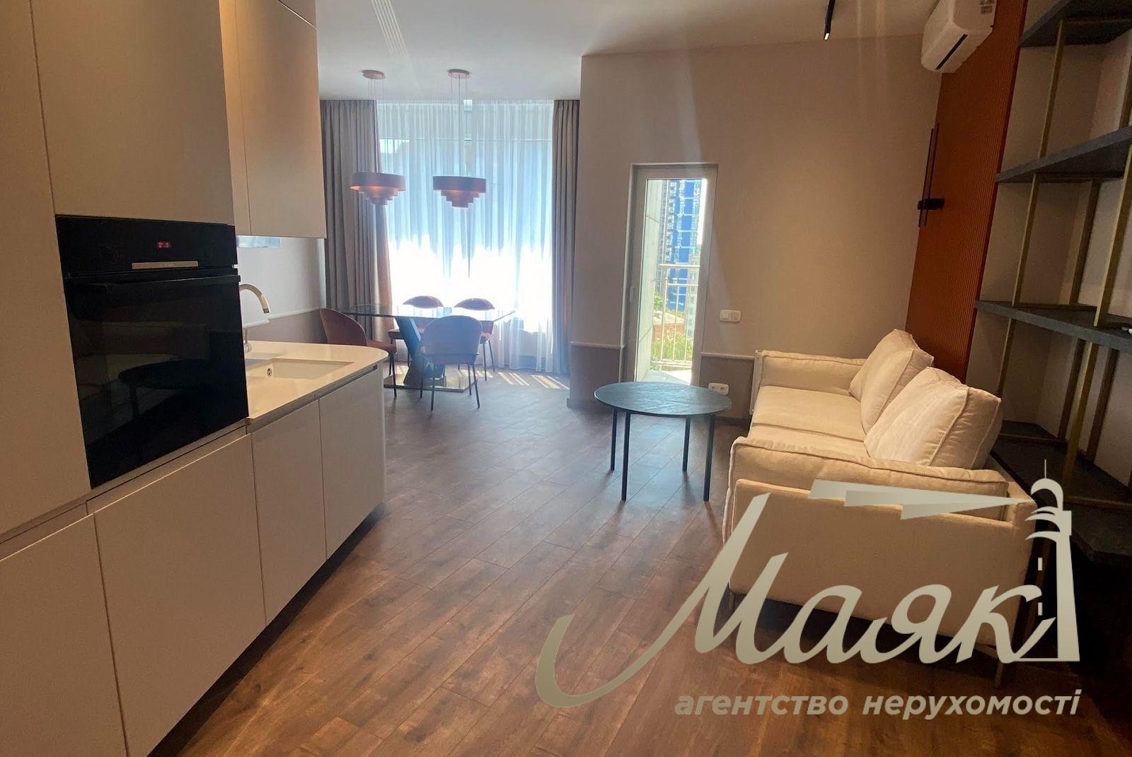 Оренда 4-х кімнтаної квартири в ЖК Busov Hill, Звіринецька.