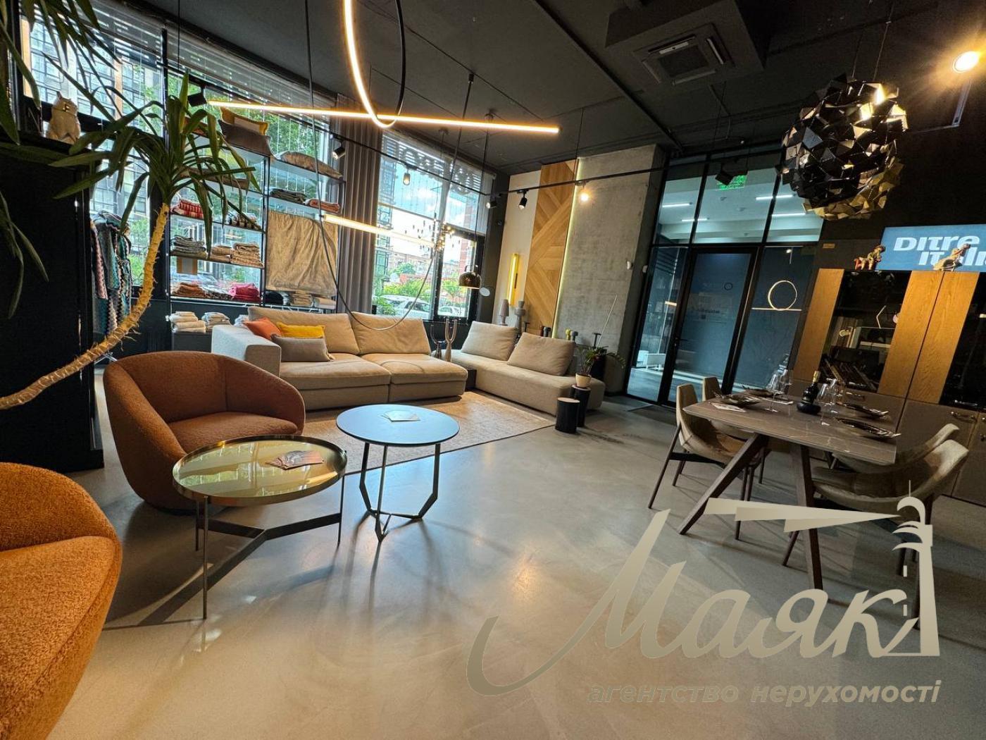 Аренда фасадного помещения 140м2 в ЖК Французский квартал 2, ул. Предславинская, Центр, Киев