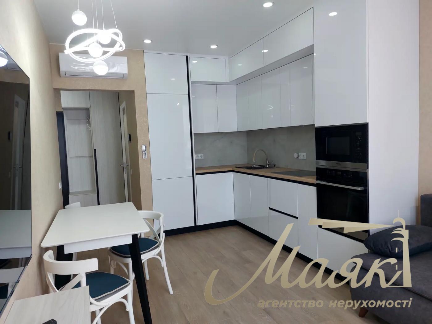 Оренда 2-к квартири ЖК Варшавський 2, Виноградар