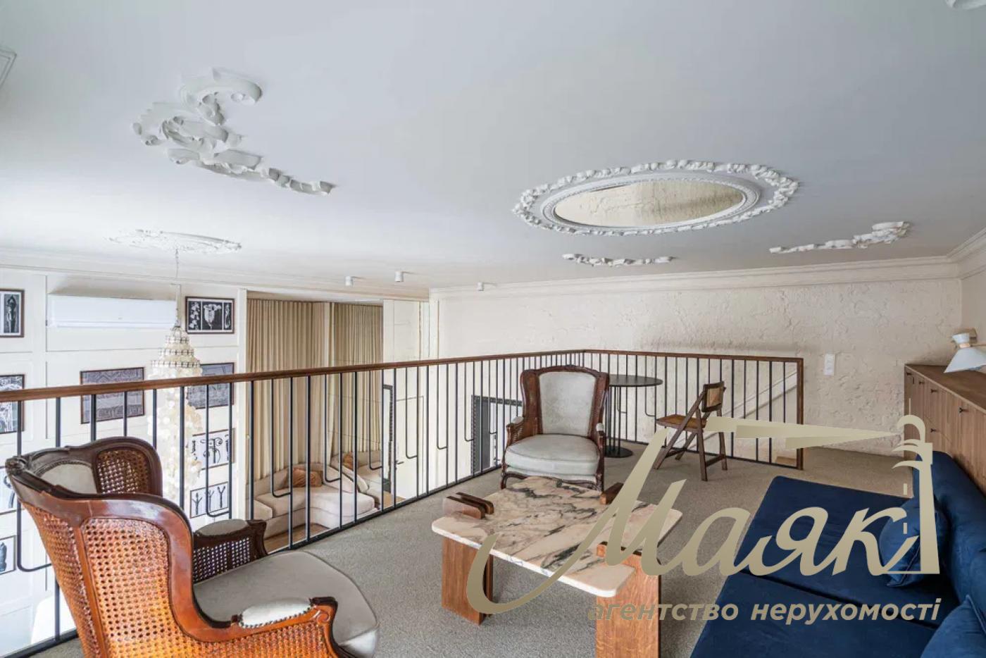 Продаж офісу в центрі, вул. Саксаганського