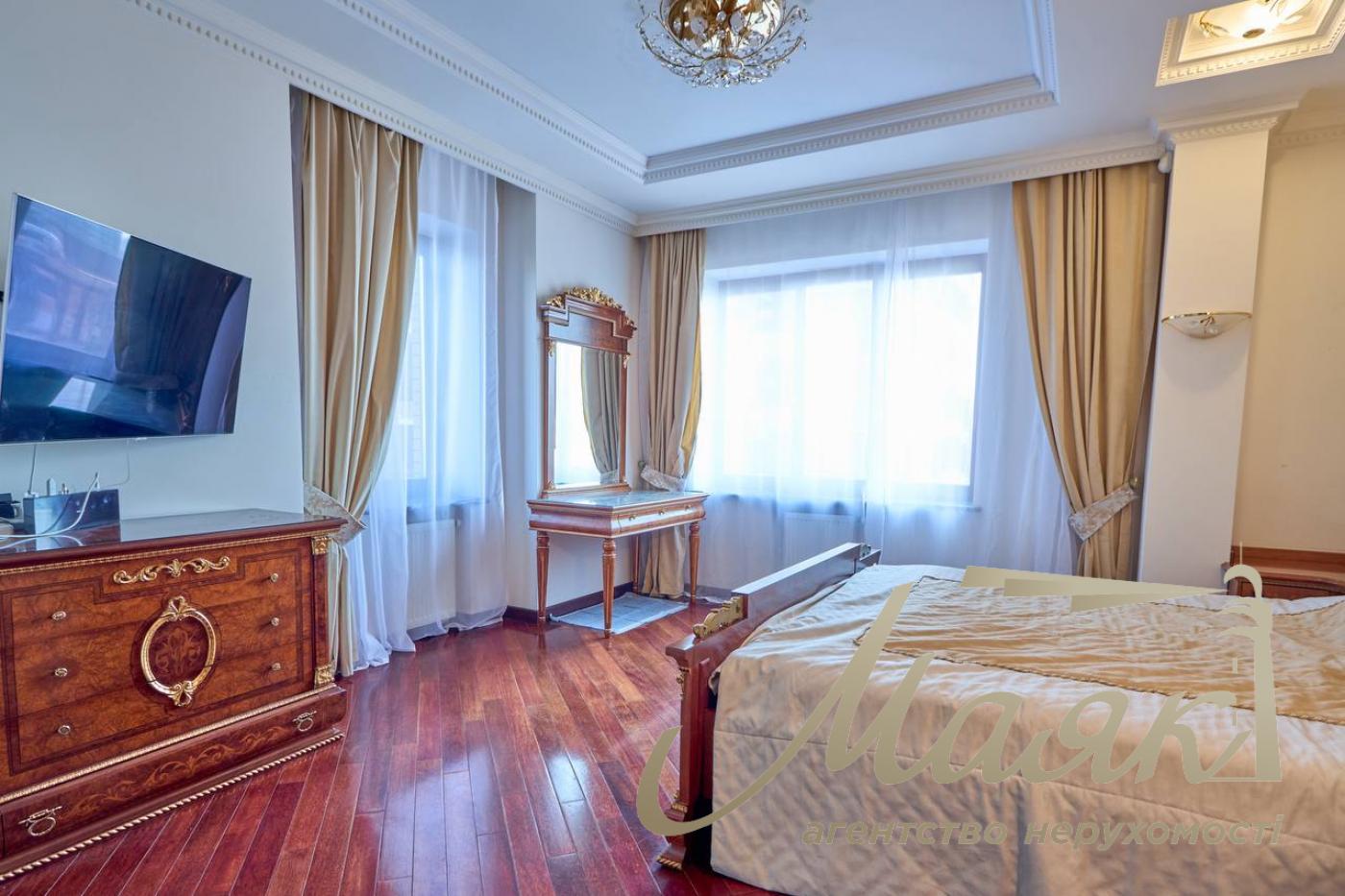 Оренда 4 кімнатної квартири, 163 м, Жилянська 30а, Голосіївський район