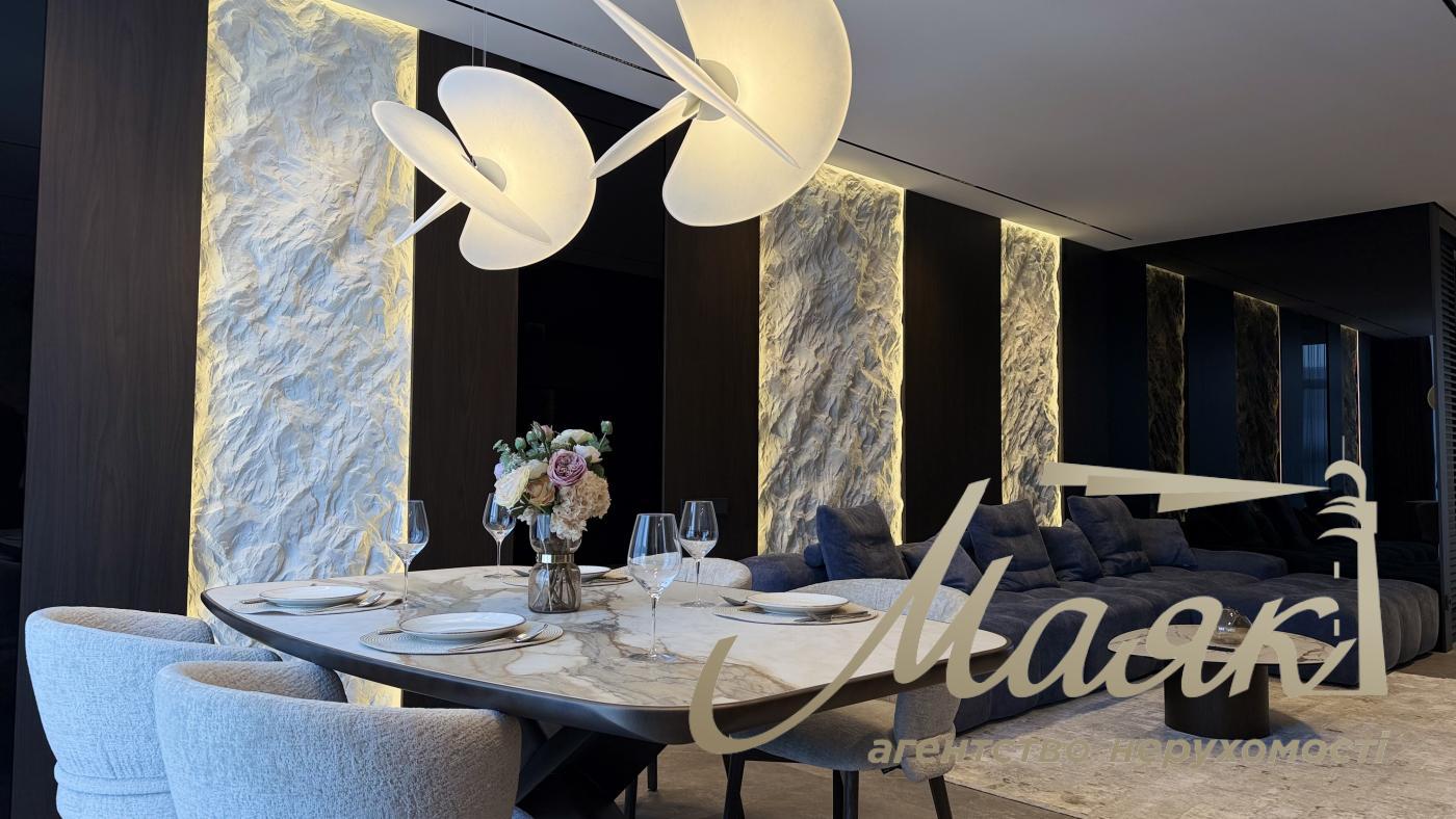 Продаж квартири 118м2 в ЖК Новопечерськие липки, ул. Андрея Верхогляда 15Б. (Михайла Драгомирова)