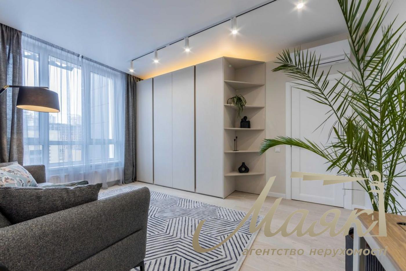 Продаж 2к квартири 84м2 у ЖК "Новопечерська Вежа".