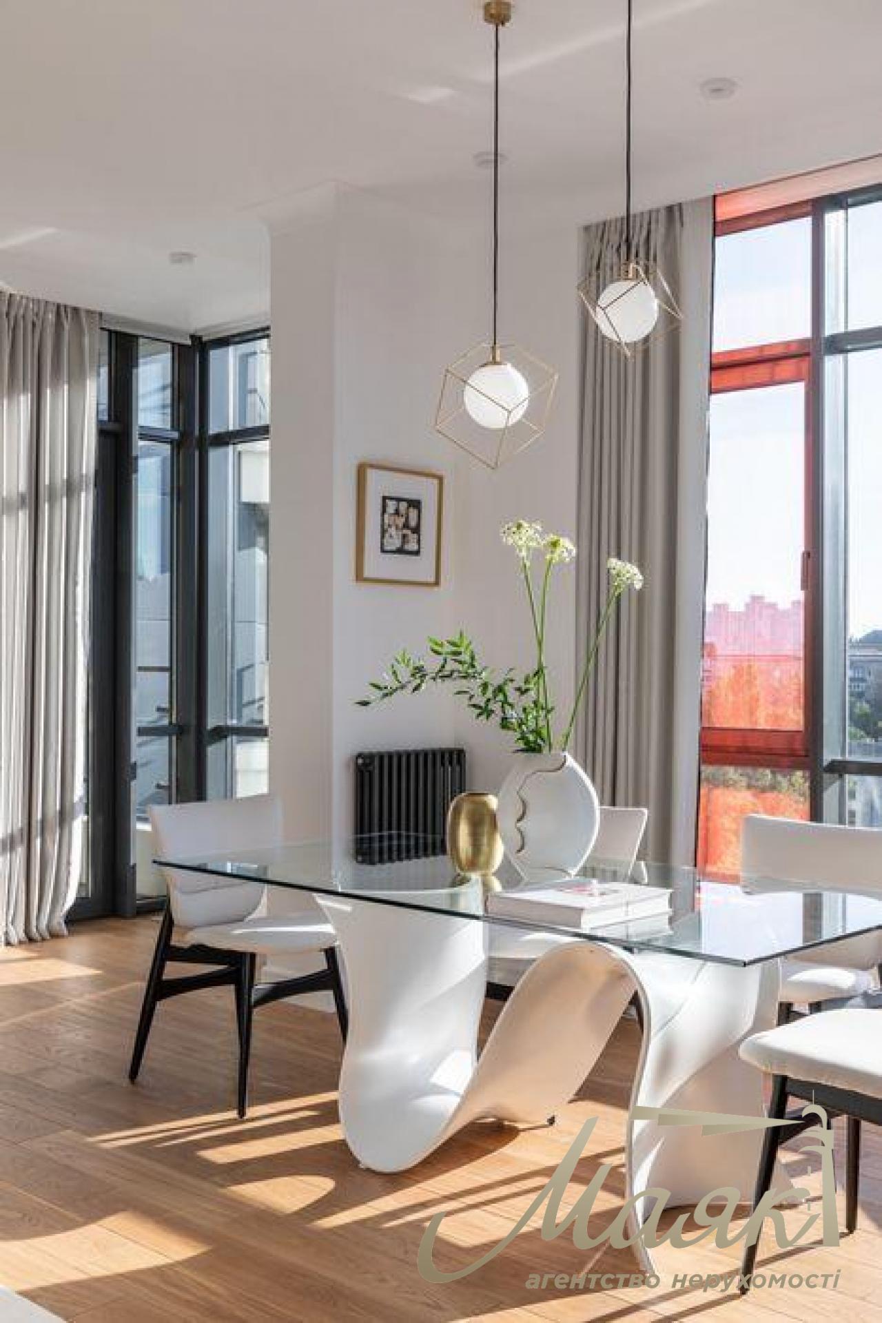 Apartment for sale 126 m2 with author's repair, LCD PecherSKY, Pecherskyi