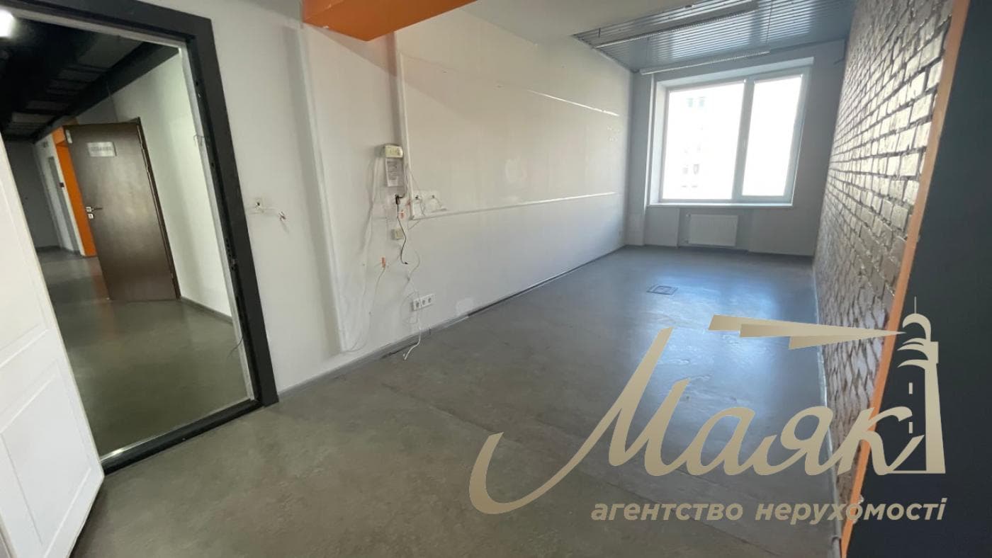 Оренда офісу площею 1500 м² у бізнес-центрі «Доміно», вул. Нижній Вал, 51, Поділ.