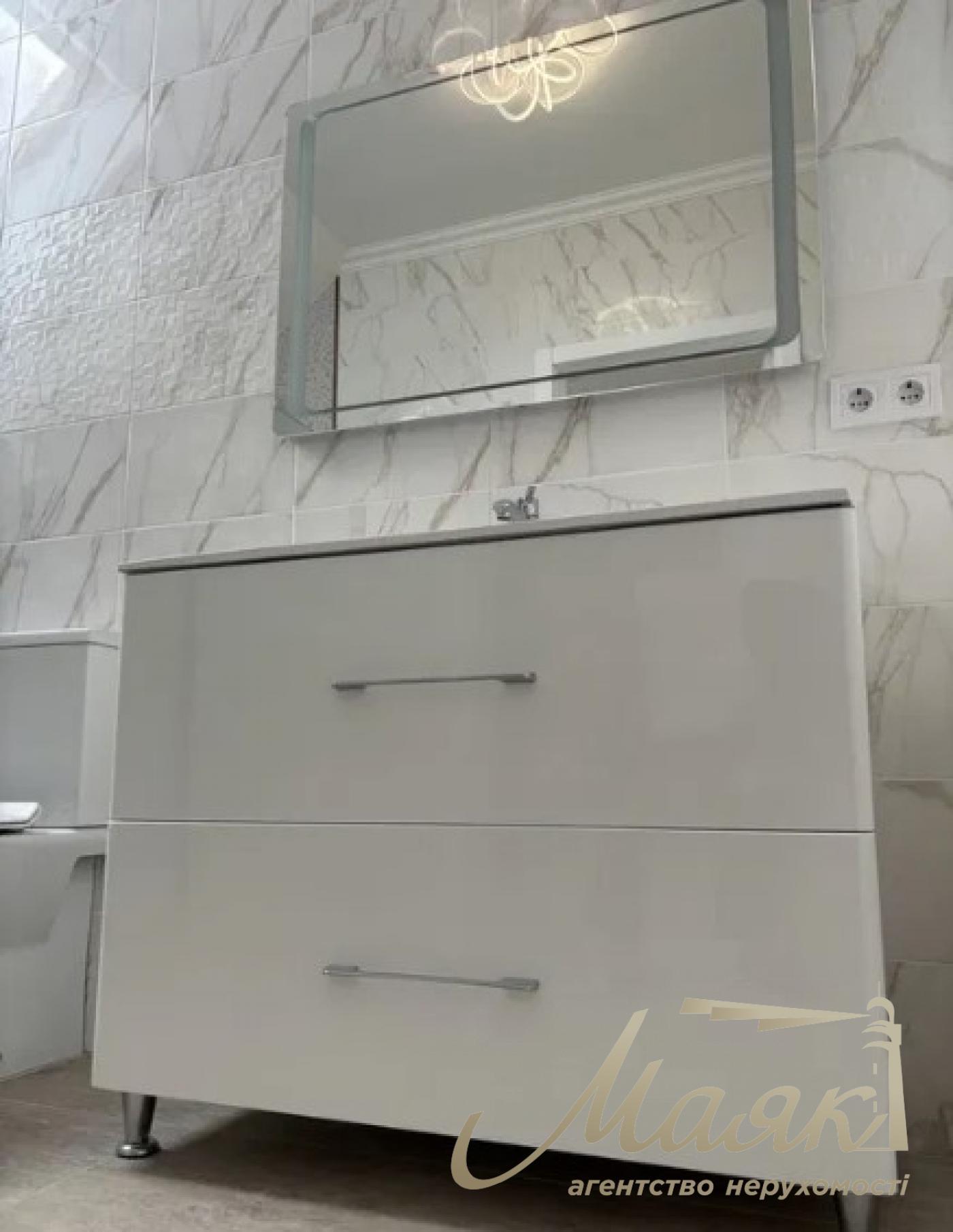 Продажа 2- х этажного дома (5 ком.), Осокорки