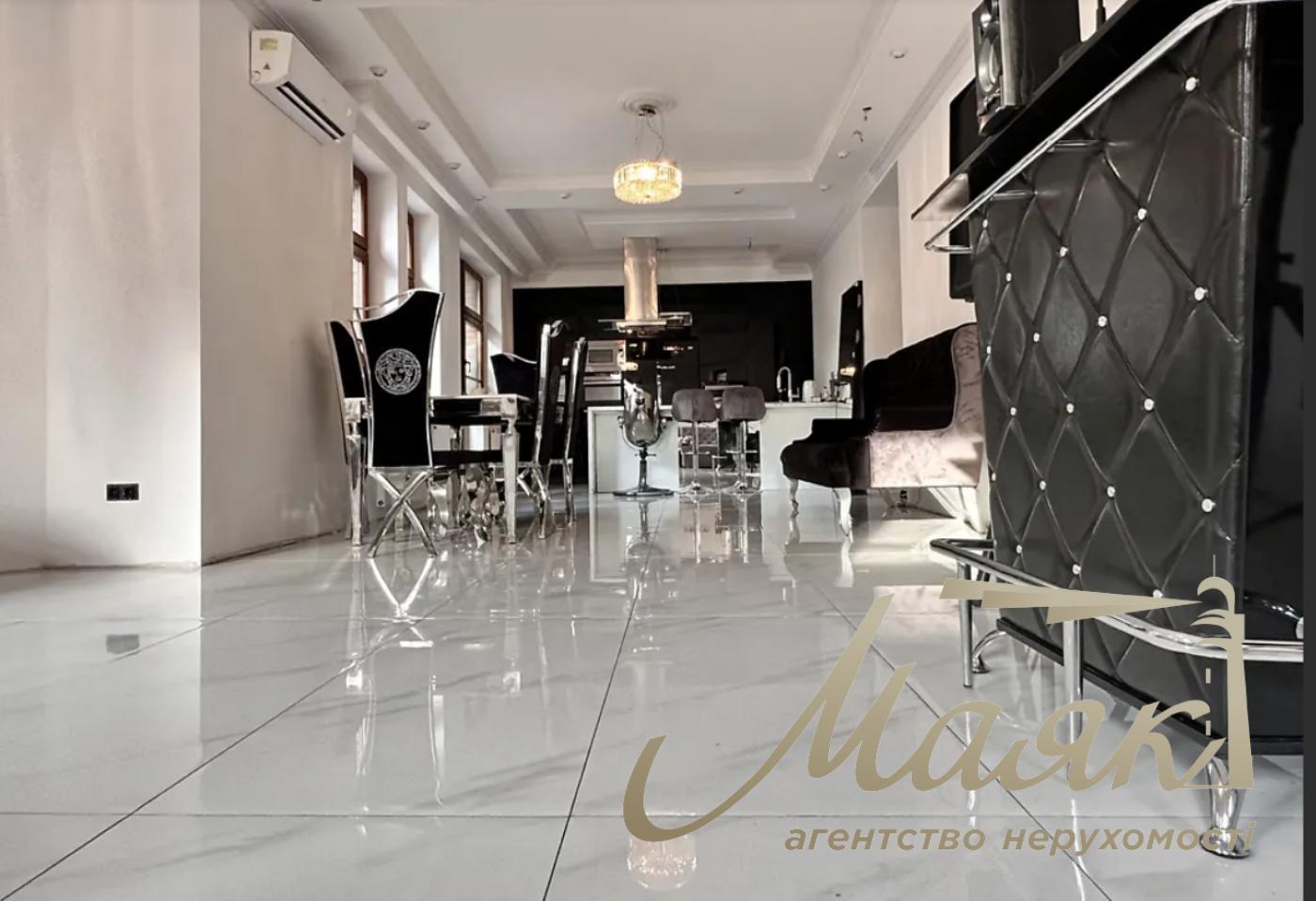 Продаж 2-кімнатної квартири вул. Павлівська, Солдатська Слобідка