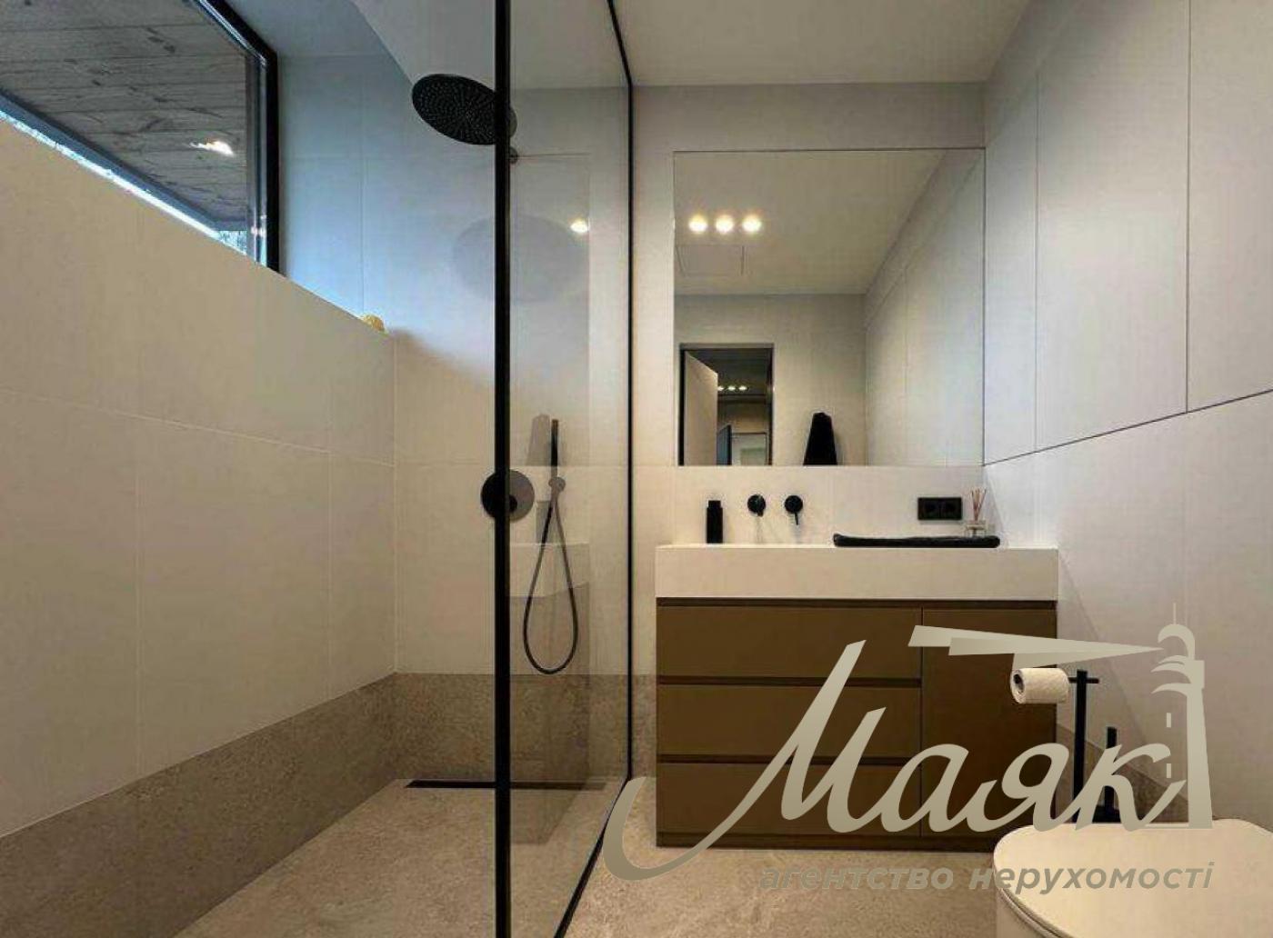 Продажа 2х-этажного дома 220м2 в КГ "Нова ходосовка", с . Ходосовка , Киево-Святошинский район.