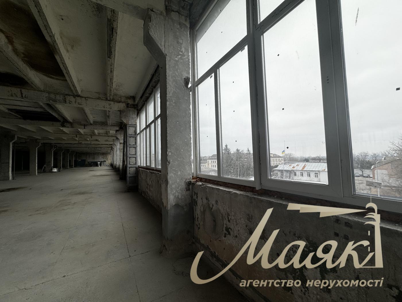 Shell and Core office rental (800-3700m2) Lavrskiy Business Center
