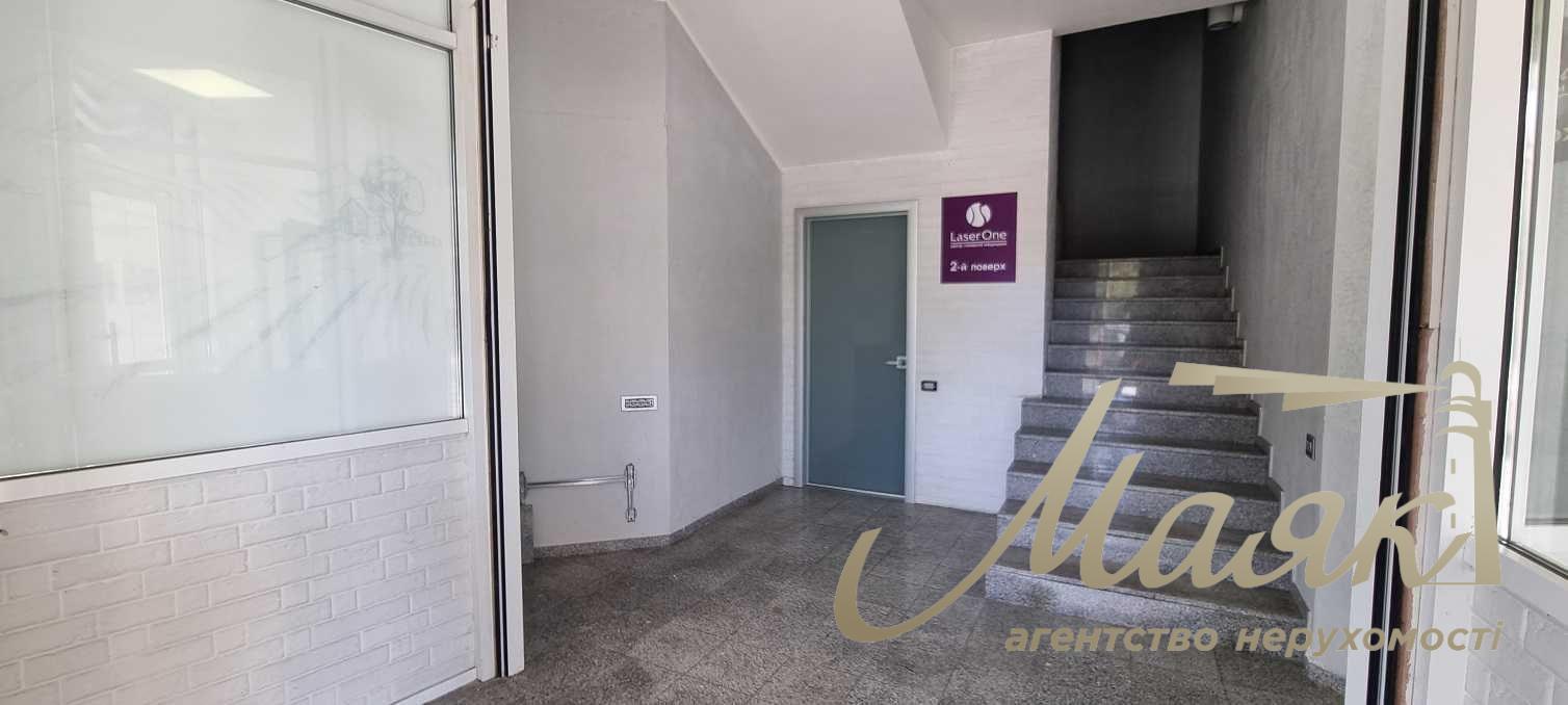 Office for rent 80m2, Knyazey Ostrozhskikh st. 46/2.