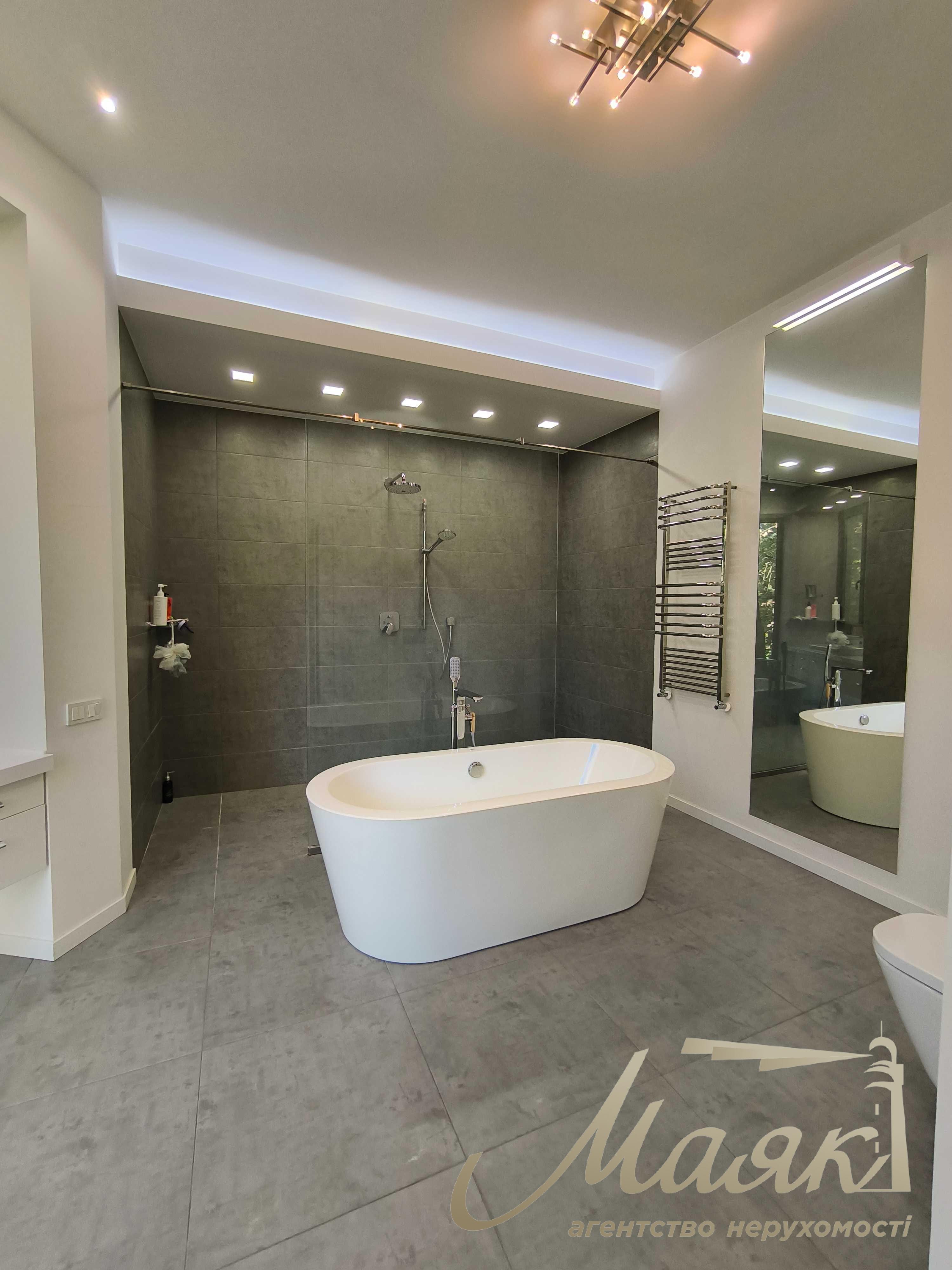 Продажа дома 390м2 среди заповедного парка рядом с Киевом