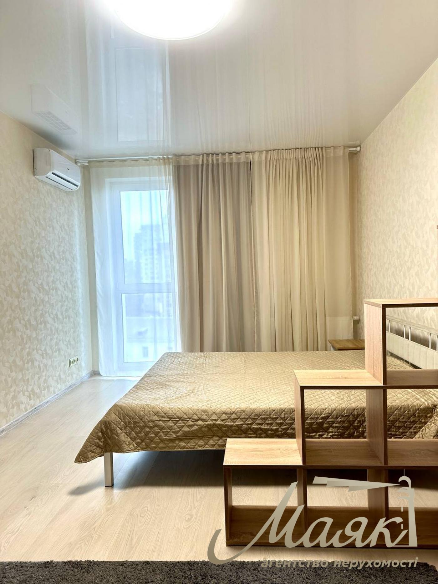 Аренда 1 комнатной квартиры в ЖК Бристоль по ул.Лобановского 144, метро Демеевская.