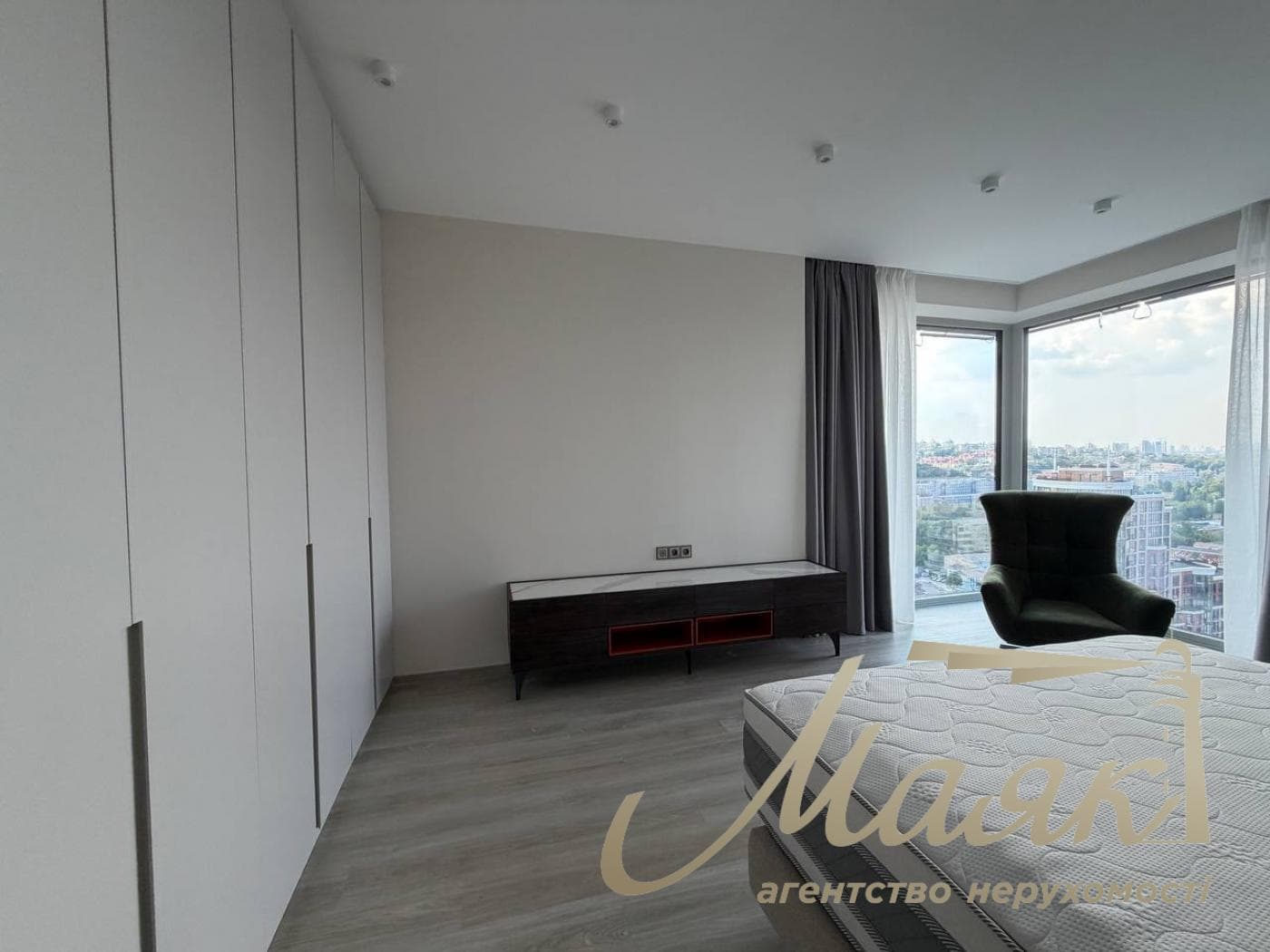 Оренда 3-кімнатної квартири у ЖК Atlantic Residences, вул. Антоновича, 118, Центр