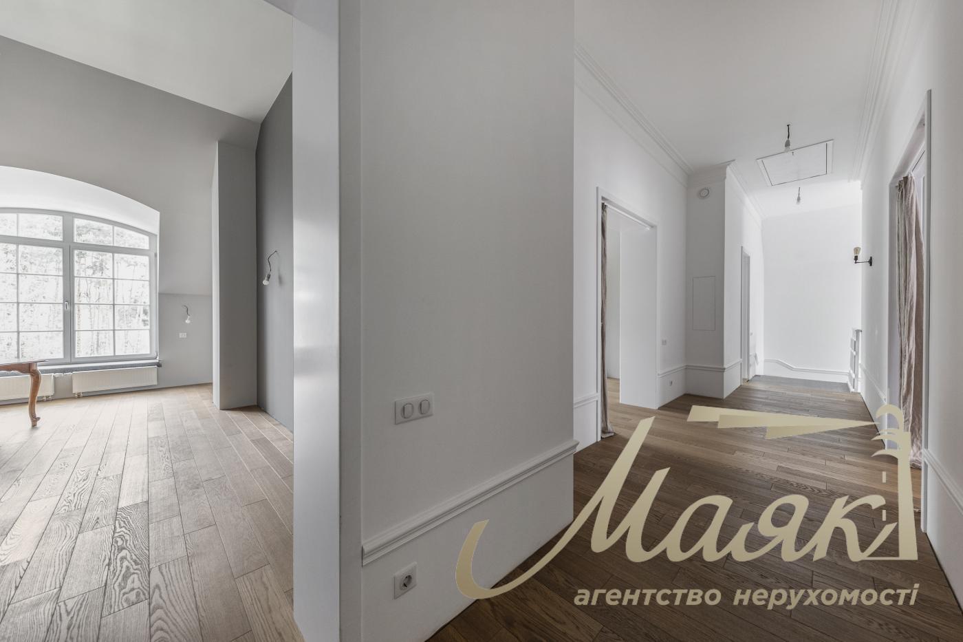 Продажа загородной резиденции в с.Капитановка, Киево-Святошинский р-н