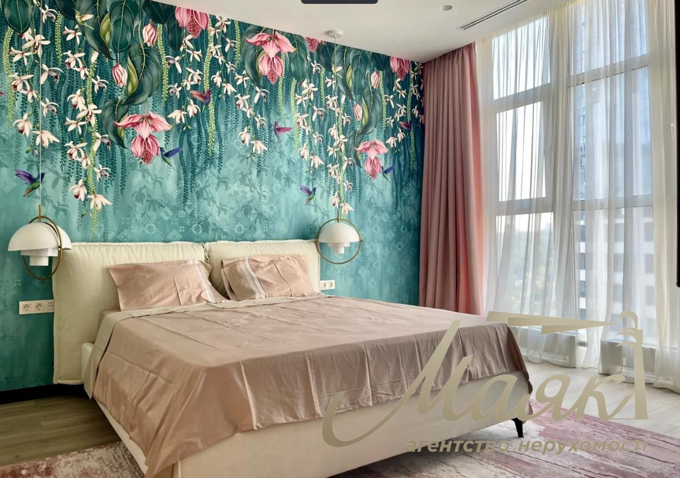 Продаж 4-кімнатної квартири 190м2 в ЖК "Новопечерські Липки" Адреса: вул. Верхогляда (Драгомирова) 15-А, Печерський район, Київ.