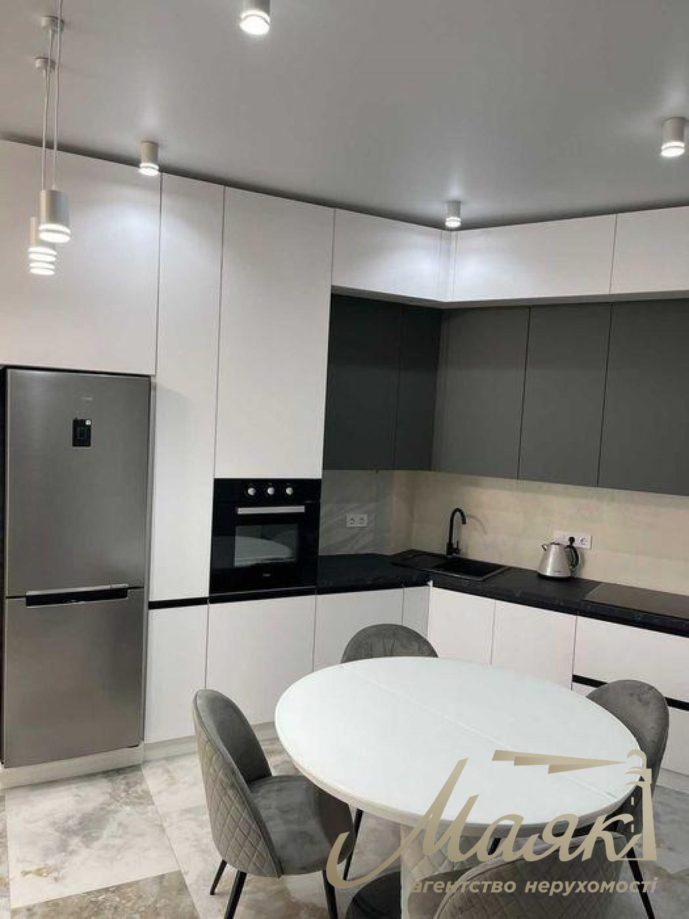 Продажа 2-комнатной квартиры ЖК Manhattan City, пр. Берестейский