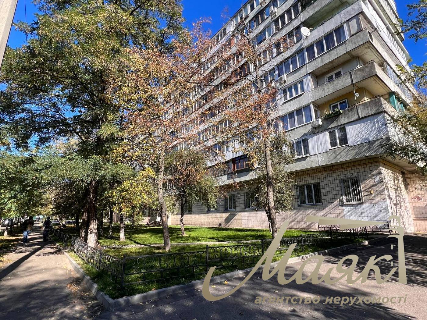 Продажа 2к квартиры на улице Половецкая, Татарка, Лукьяновка