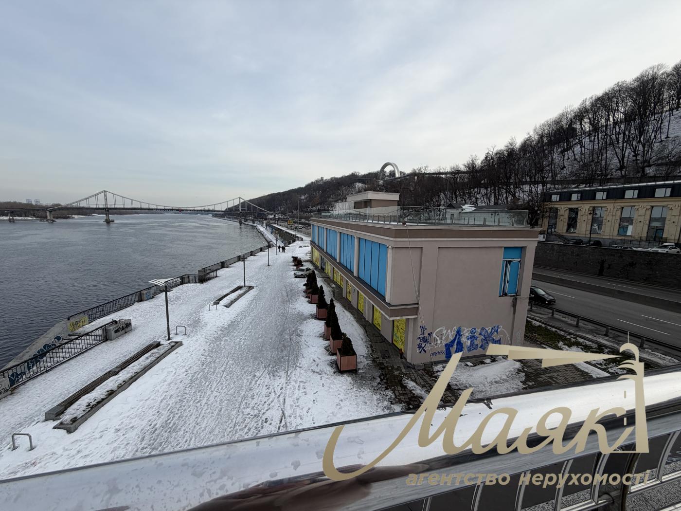 Продаж будівлі на Поштовій площі, Київ, Поділ