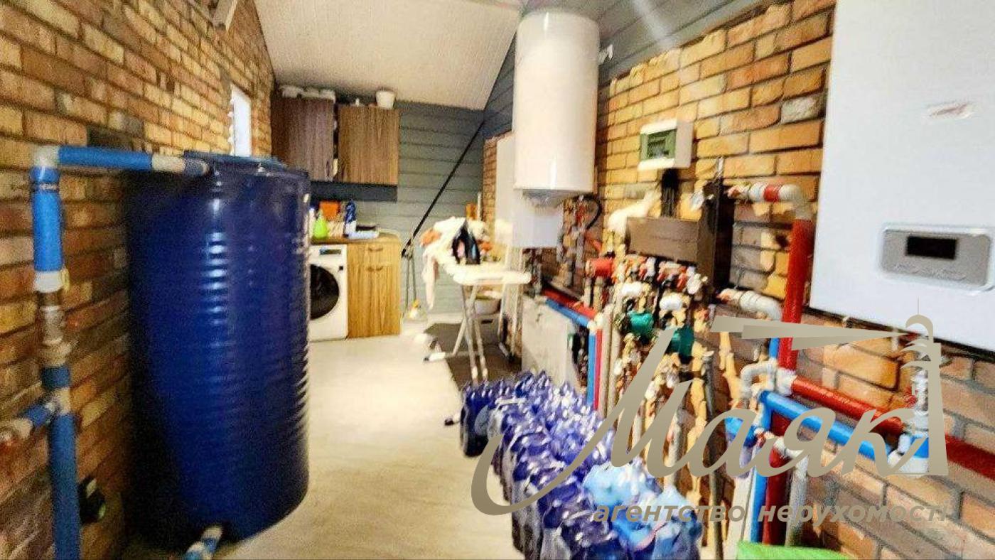 Sale of a house 280m2 with a swimming pool in the village of Romankov, Kiev region, Kiev-Svyatoshinsky district.