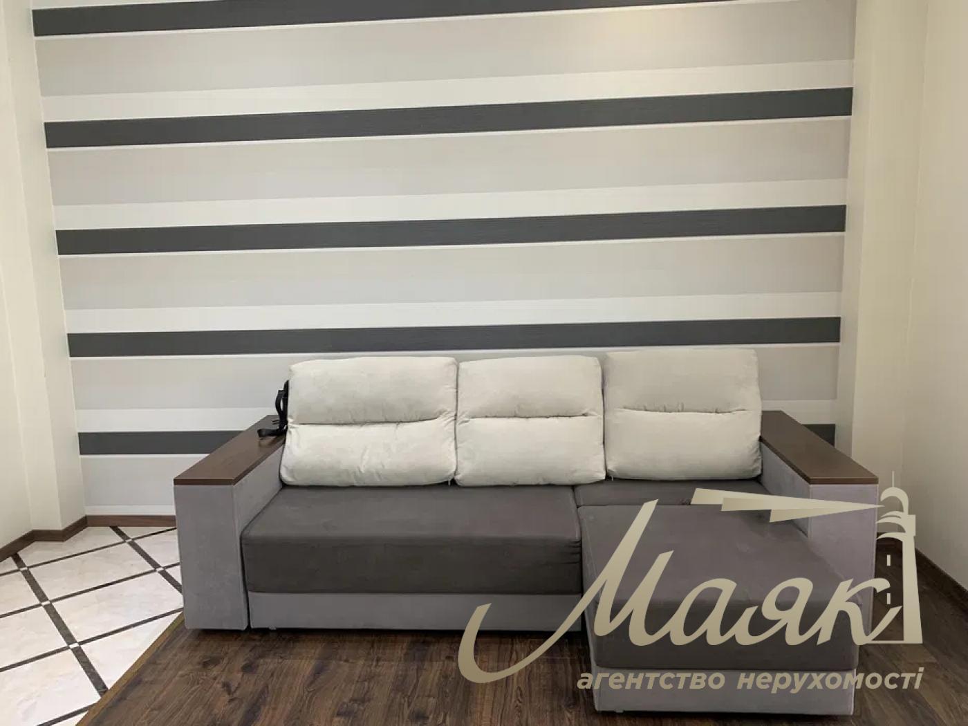 Rent 2k apartment (63 m²) in Residential Complex Novopecherskie Lipki