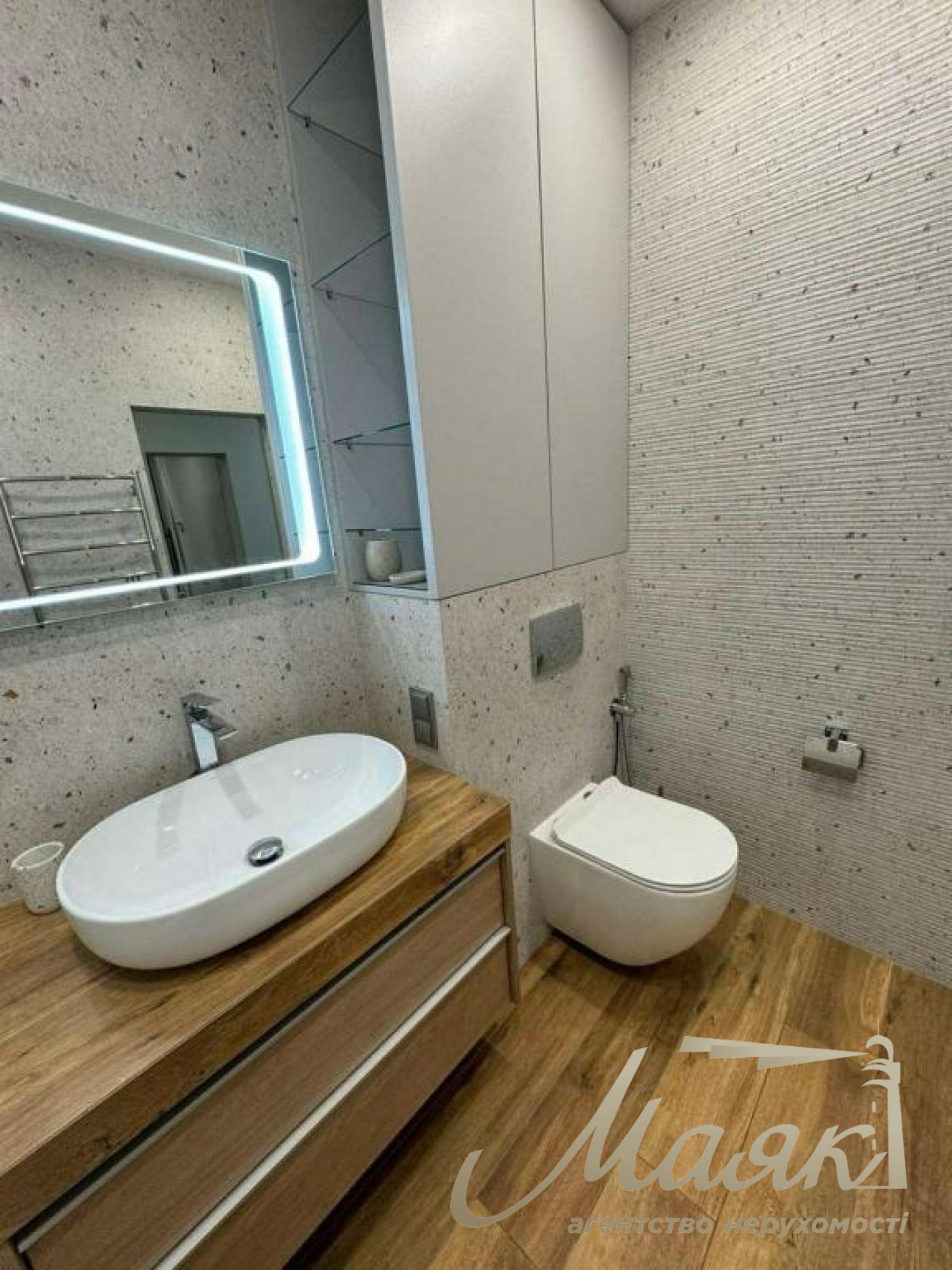 Оренда 4-х кімнатної квартири, 86 м2 ЖК Французький квартал 2 Маккейна Предславинська