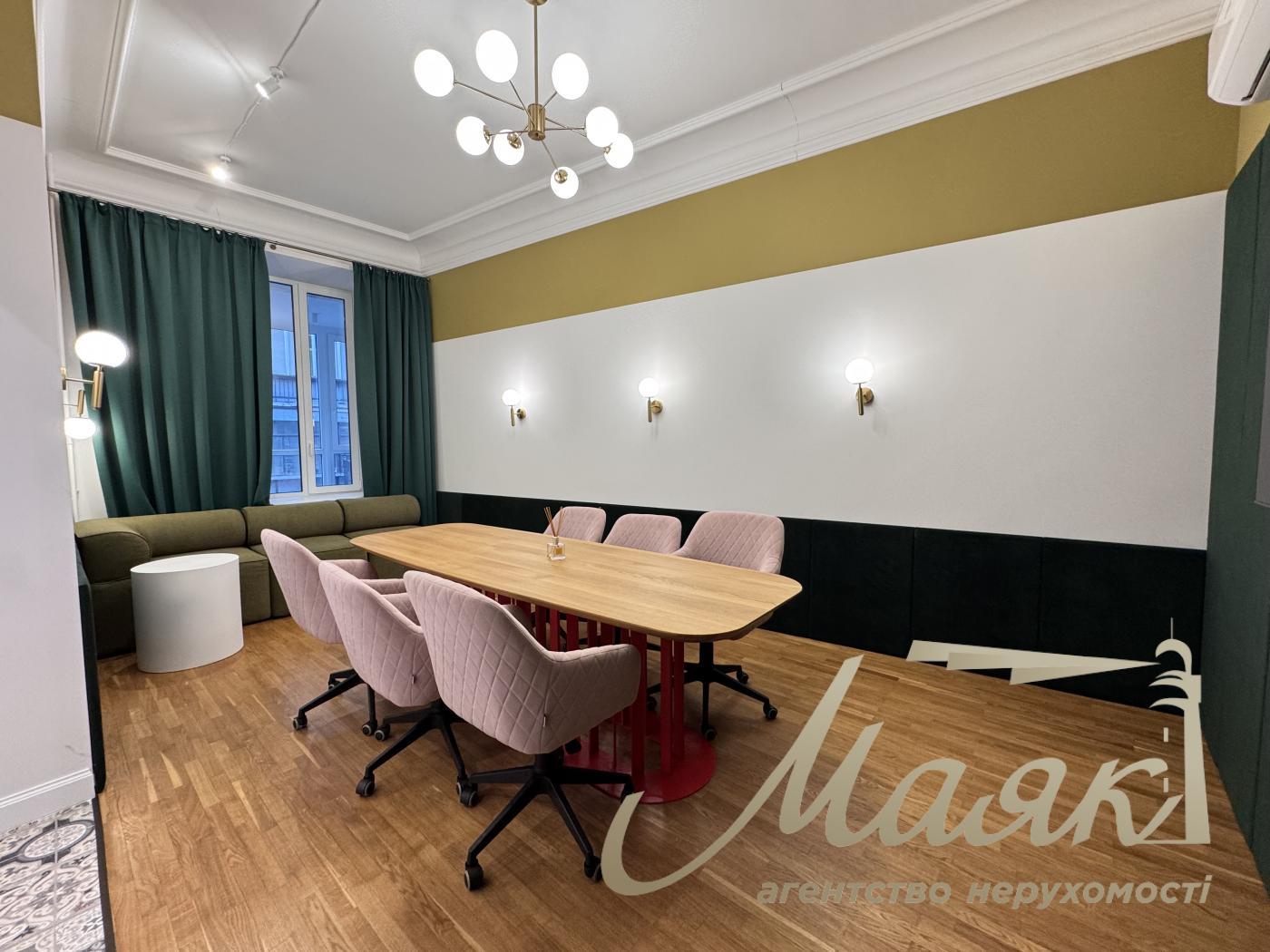 Аренда меблированного офиса 110 кв.м. на ул Владимирская 92