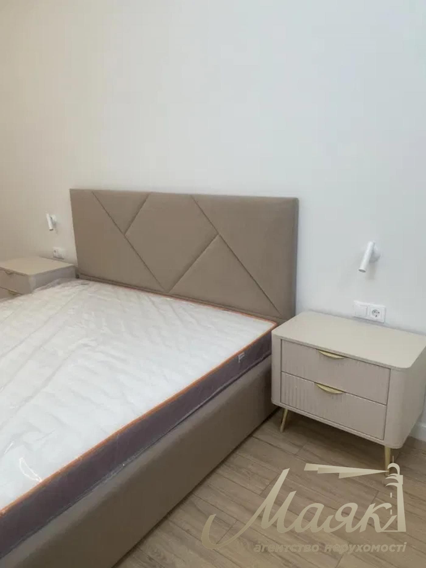 Rent duplex penthouse LCD Fundukleevsky, Bogdan Khmelnitsky str.