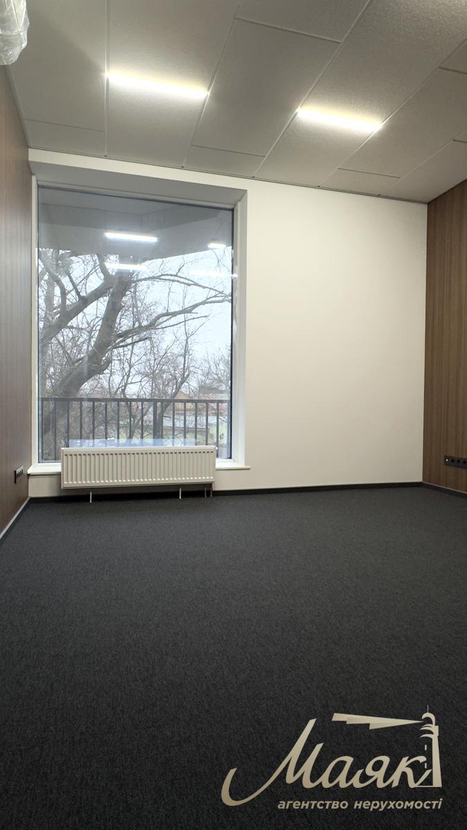 Оренда комерційного приміщення 105м2 у ЖК Шевченківський