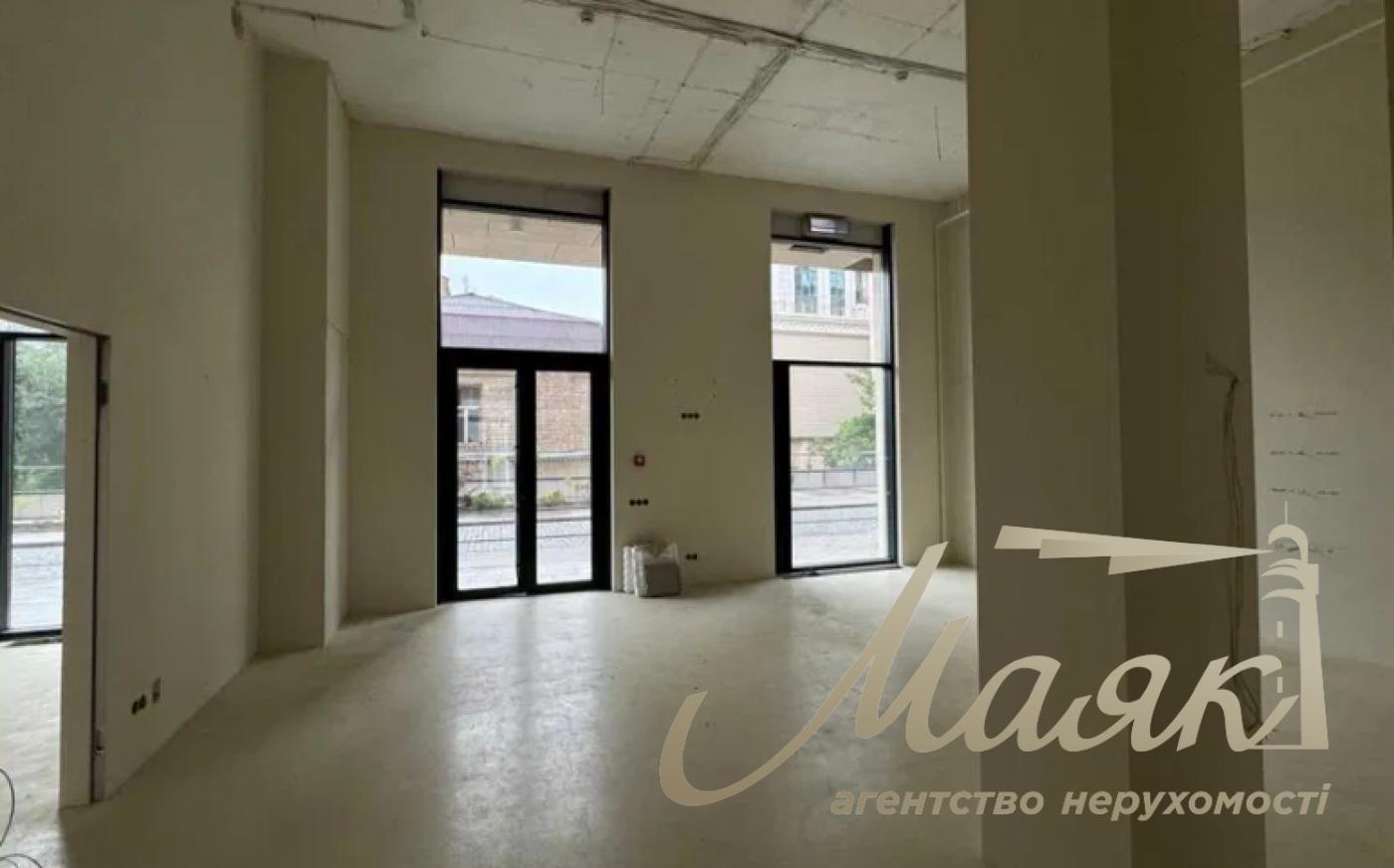 Оренда фасадного приміщення 118м2 в ЖК "Ярославів Град" Золоті Ворота
