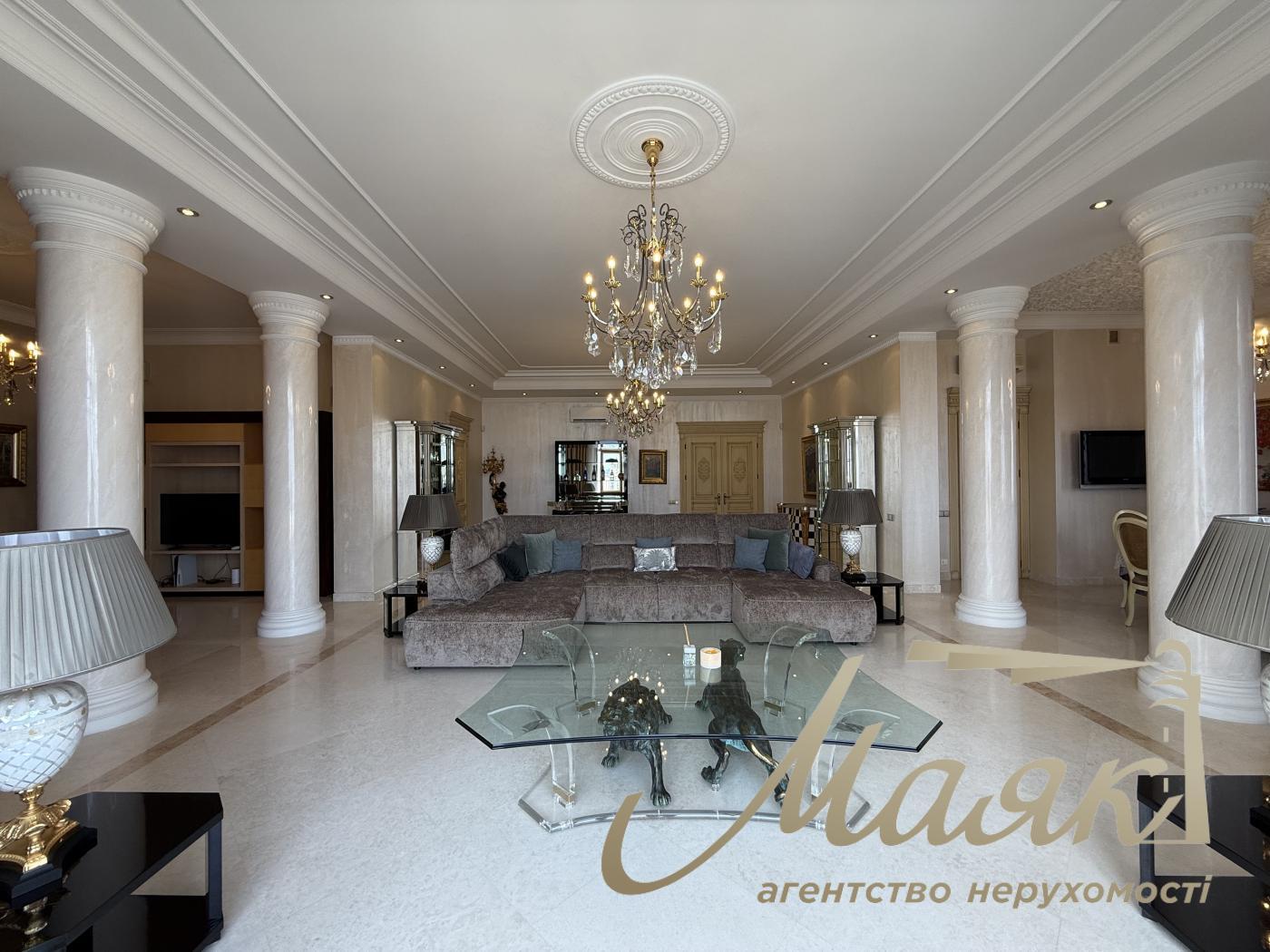 Аренда видовой 3к квартиры 245 кв. м на ул. Паторжинского 14, Центр, Шевченковский район