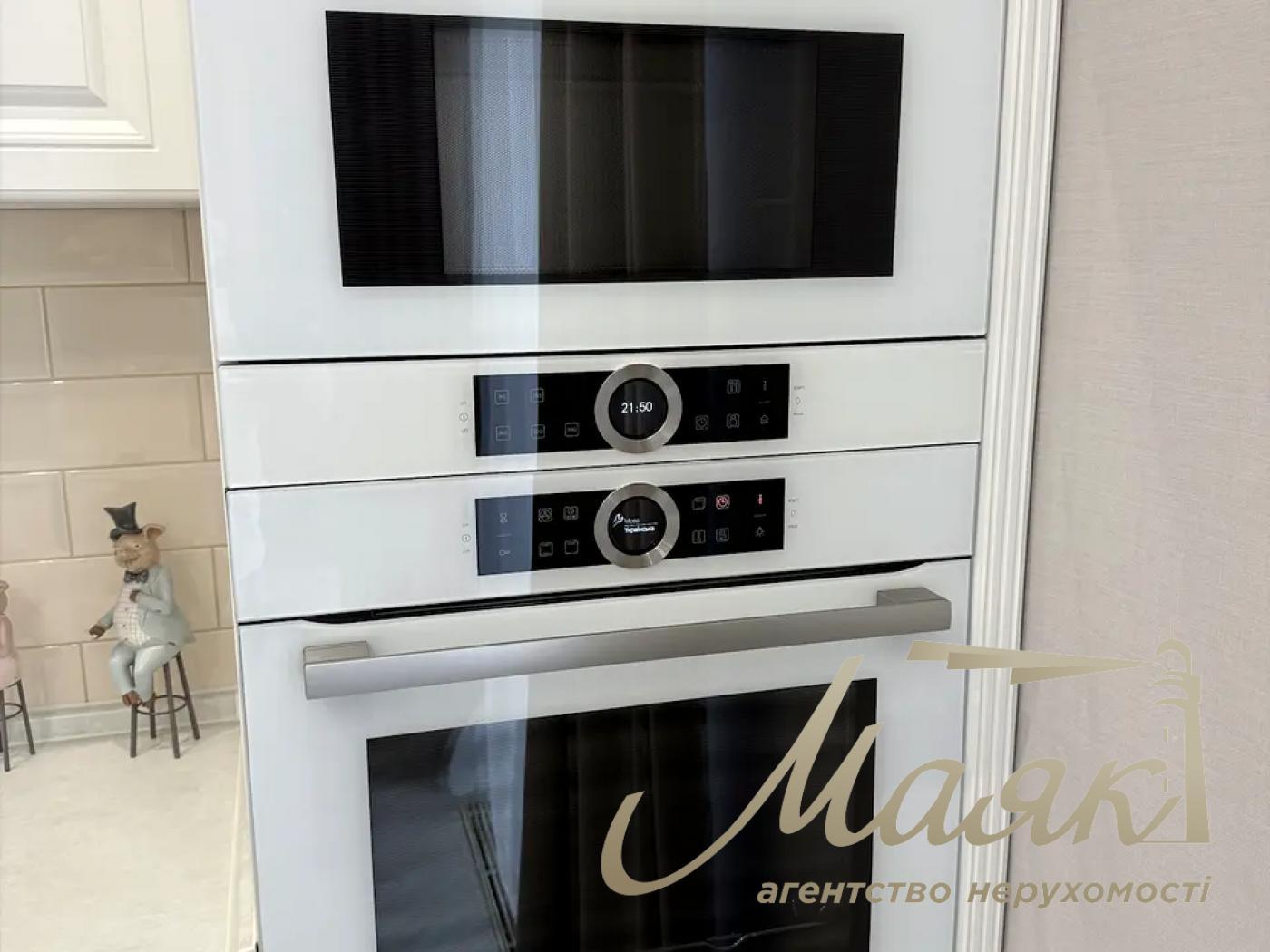 Оренда 1к квартири - студії 47м², вул. Філатова Академіка, Печерськ