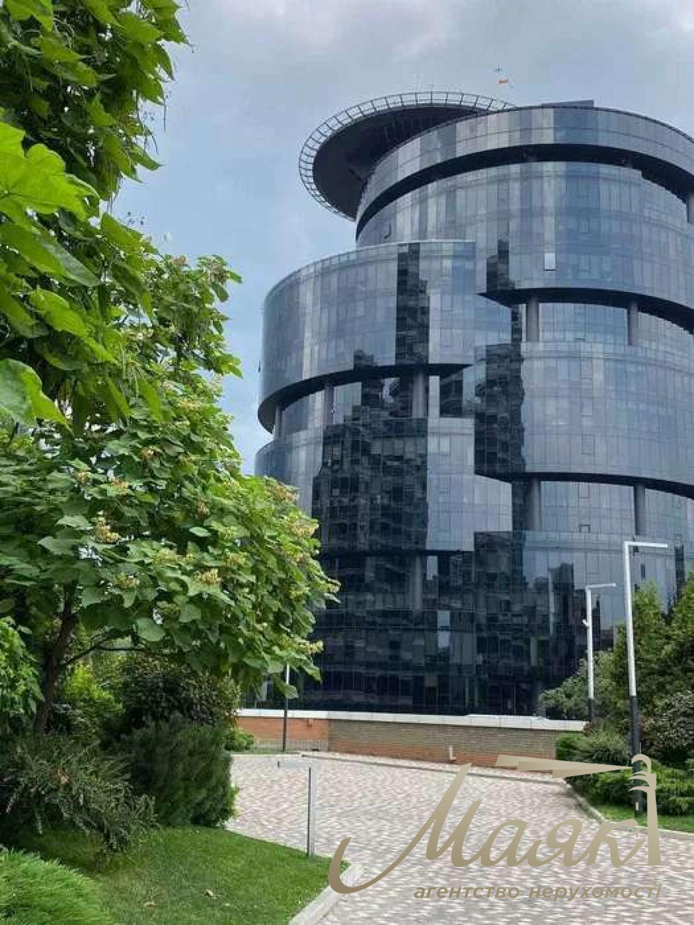 Sale of a penthouse in the residential complex "Pechersky", Bolsunovskaya Street, with two terraces