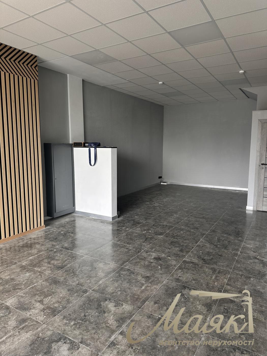 Оренда фасадного комерційного приміщення в ЖК River Stone, Осокорки.