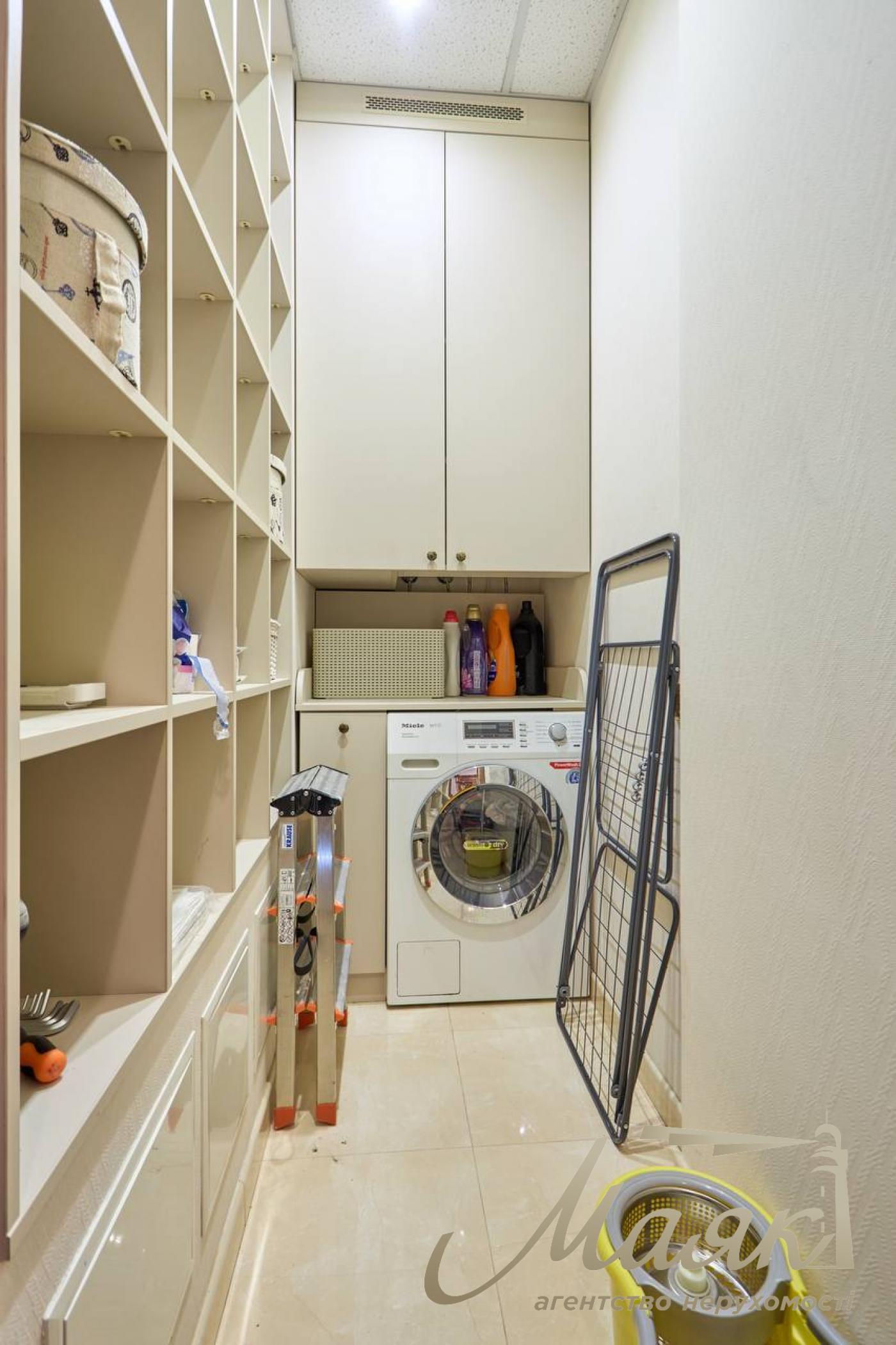 Оренда 4 кімнатної квартири, 163 м, Жилянська 30а, Голосіївський район