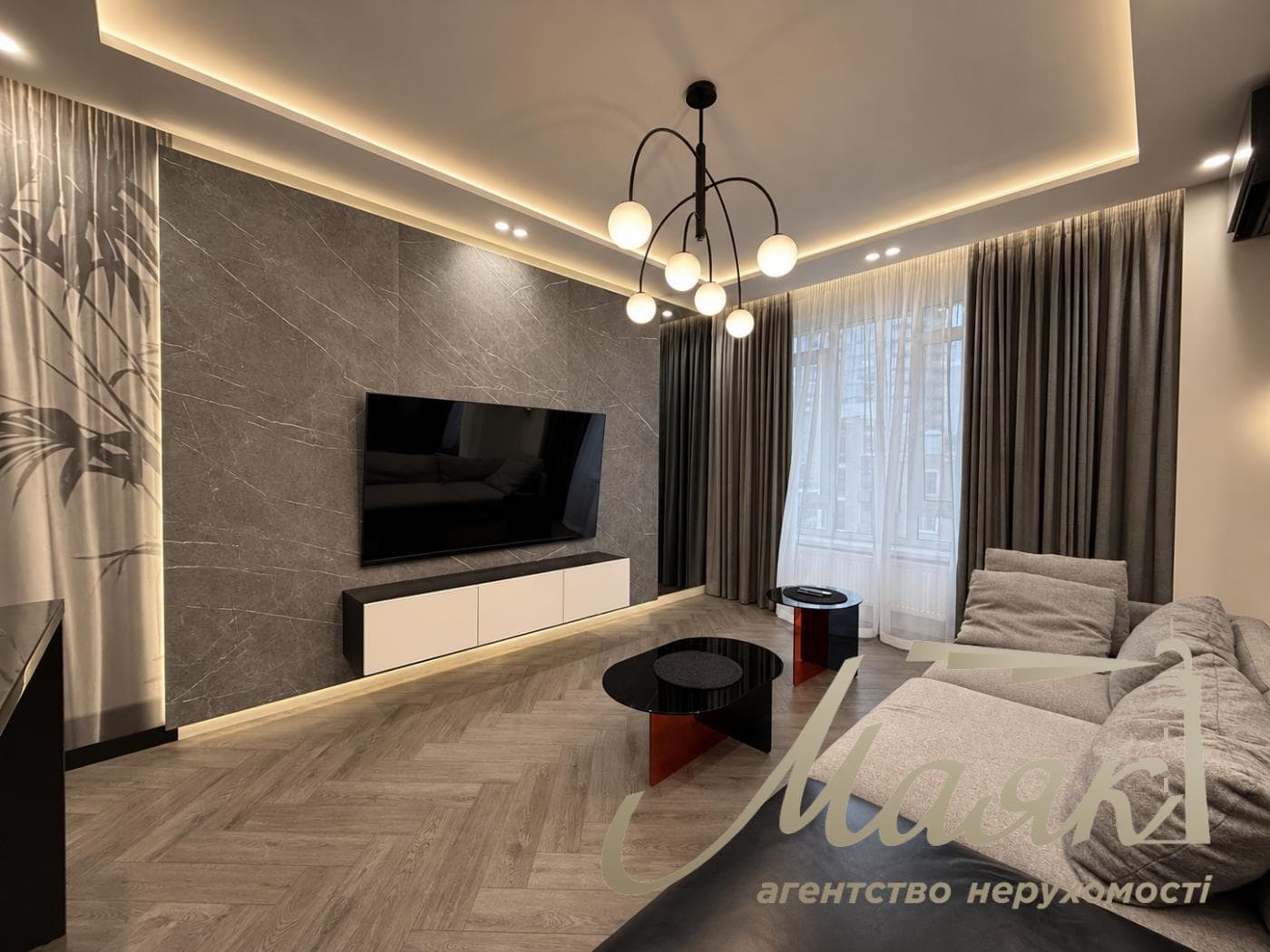 Продаж 1-кімнатної квартири площею 58 м² з дизайнерським ремонтом у ЖК «Бульвар Фонтанів», Печерськ, Київ