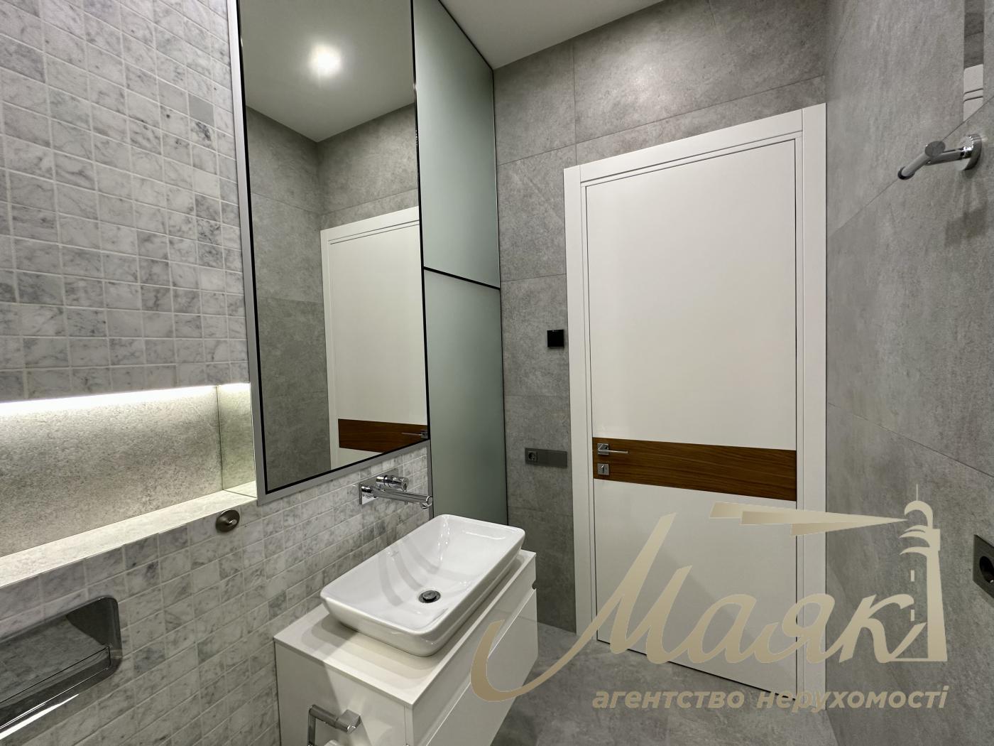 Оренда 3-кімнатної квартири (85м2) в ЖК Новопечерські Липки