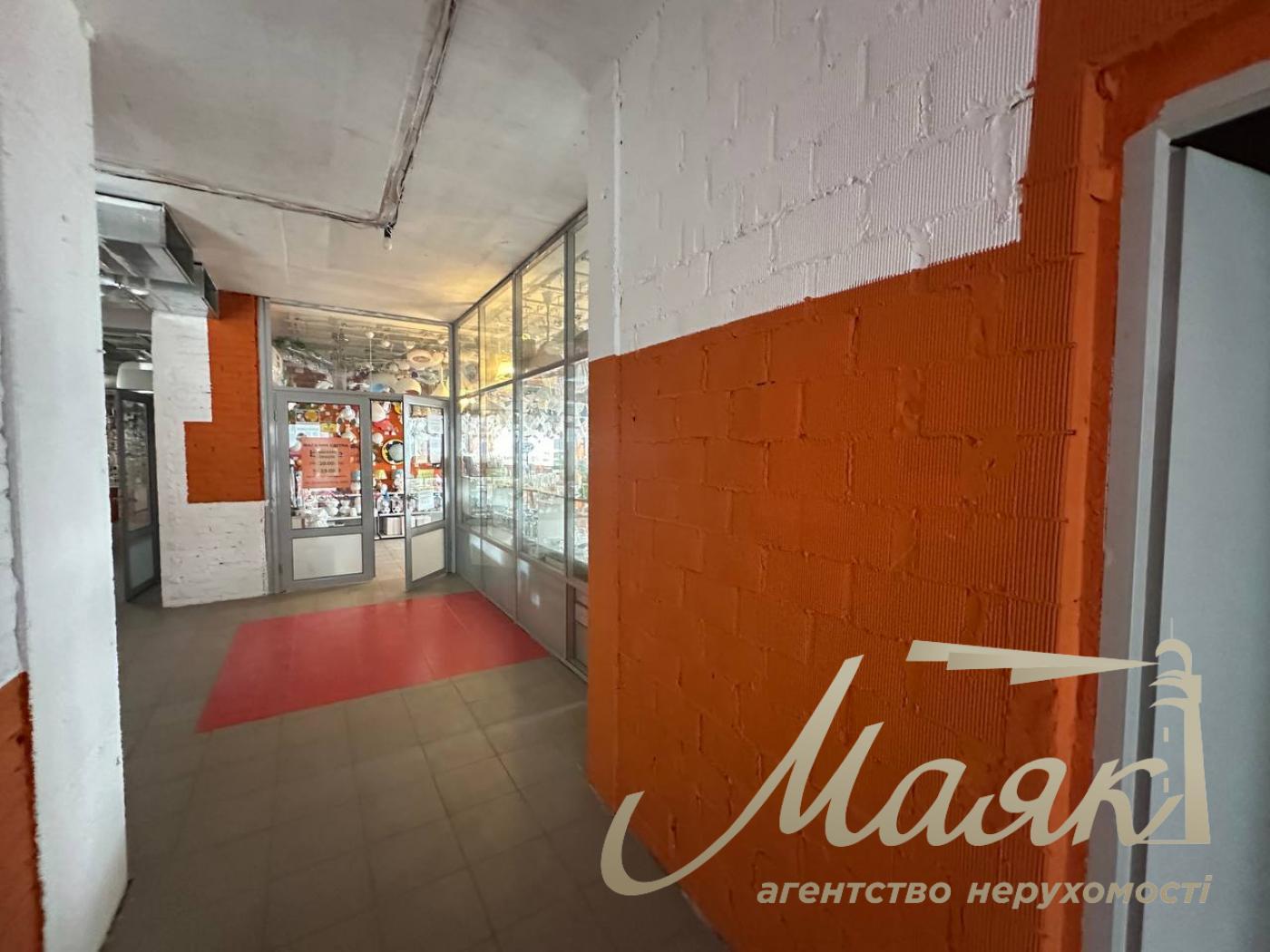 Аренда коммерческого помещения 410м2 в ЖК Французский квартал, Печерский район.