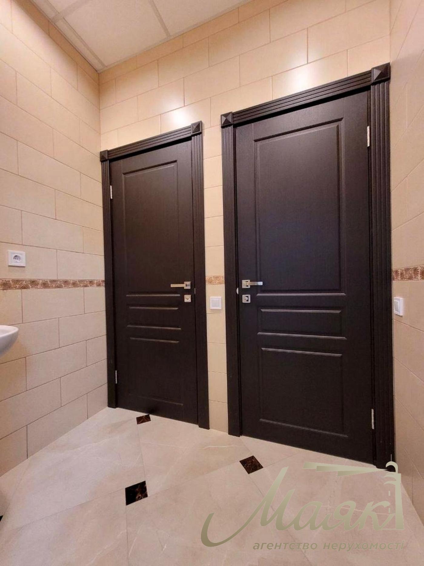 Аренда офиса 200 м² в центре Киева, ул. Сечевых Стрельцов, 50