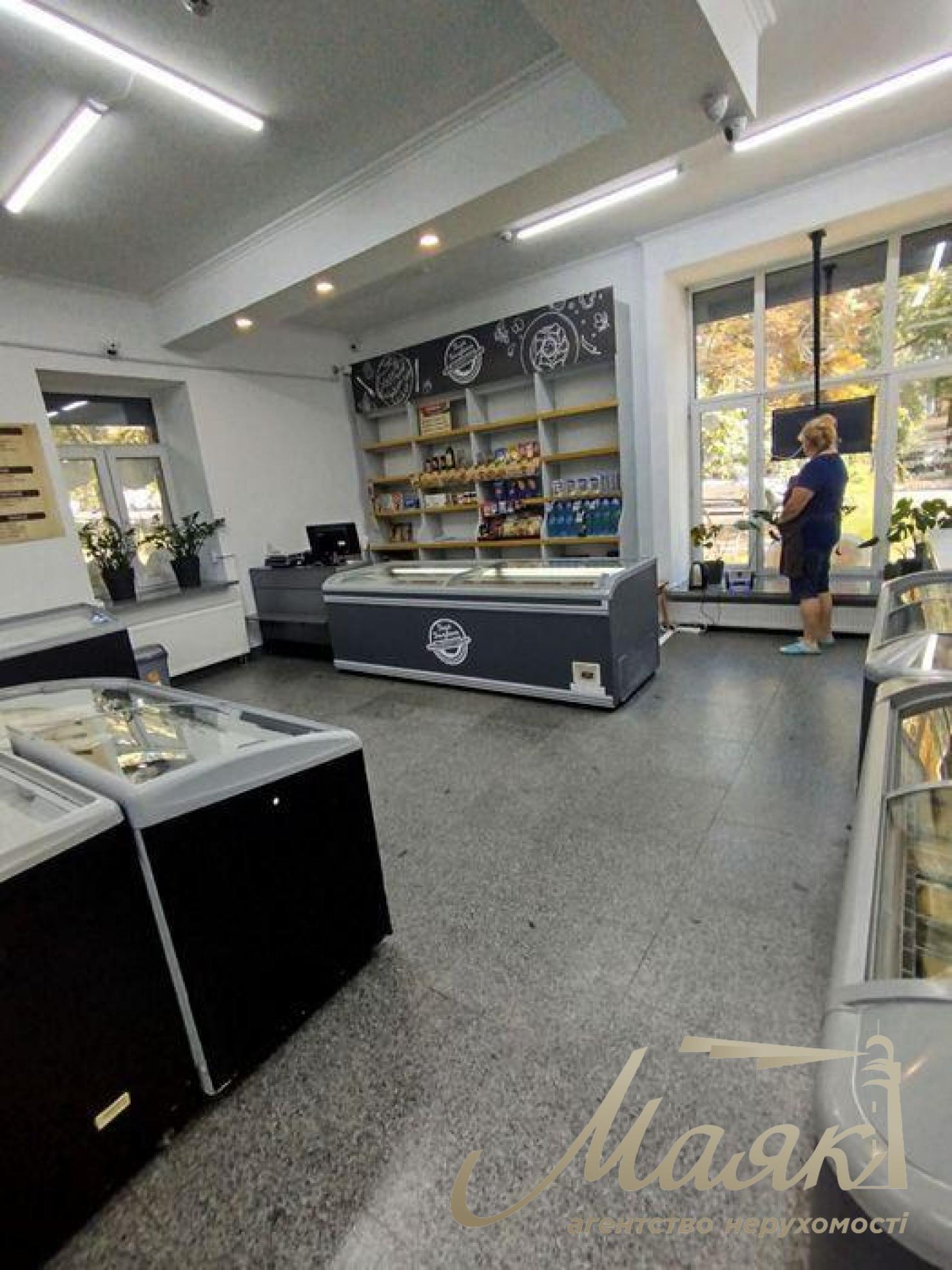 Rent commercial premises on the street Garmatnaya 55.