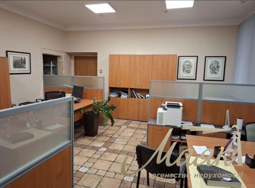 Продаж ОСБ 765м2, Поділ, Контрактова площа