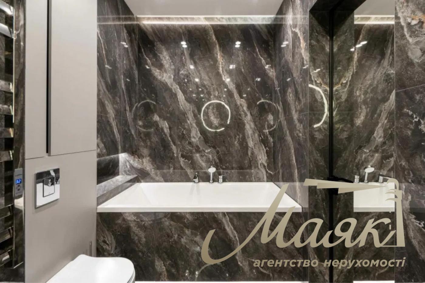 Продажа 3к квартиры 114 м2, ЖК Бульвар фонтанов, Печерск, Киев