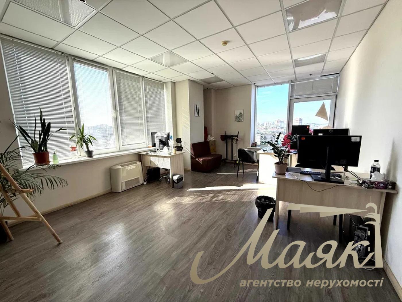 Оренда офісу 330 м2, вул. Антоновича Володимира (Горького) 172, БЦ- "Палладіум Сіті", Голосіївський р-н, Київ