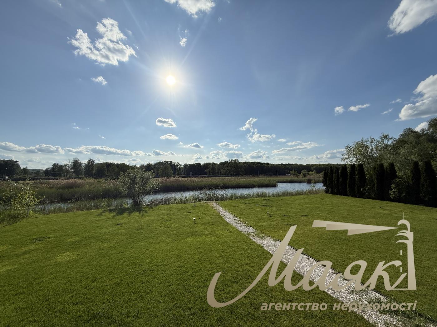 Оренда затишного будинку 280м2 з видом на озеро в Конча-Заспі, Хутір Мрігі.