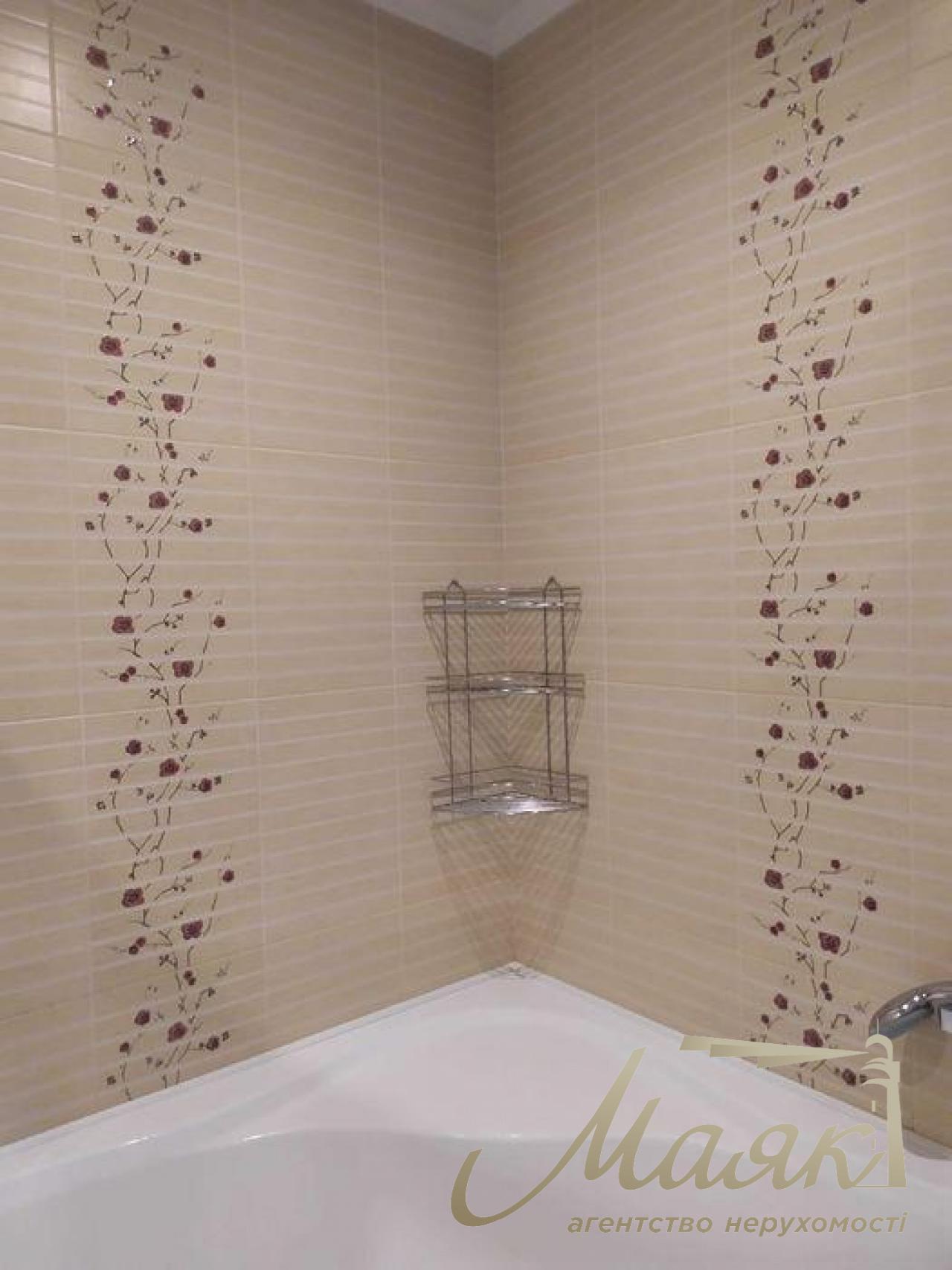 Sale 3-room apartment Goloseevo, residential complex 4 seasons