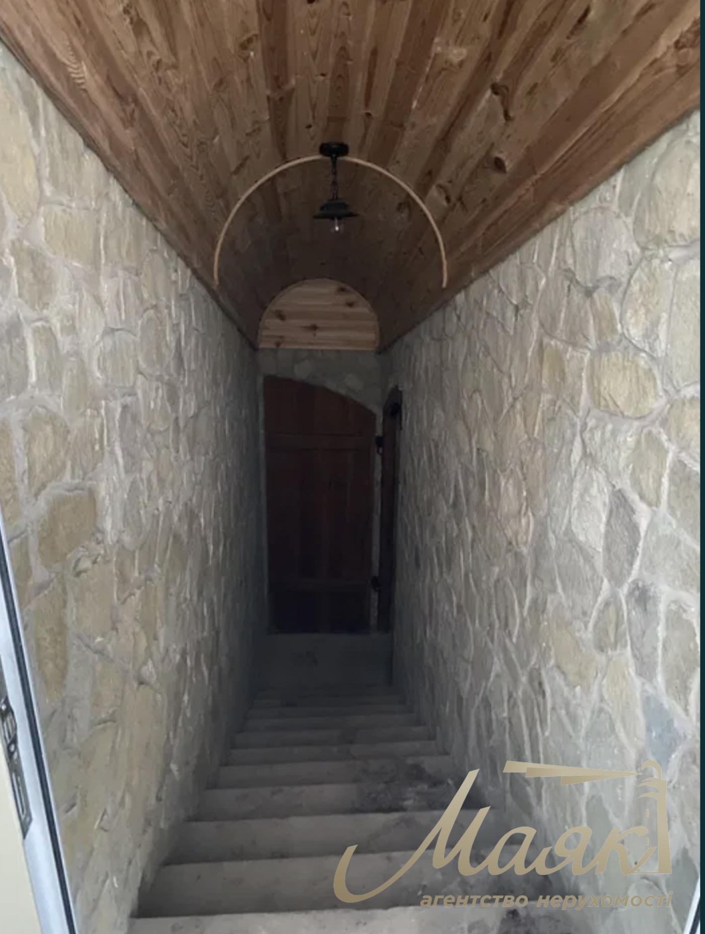 Rent a house 265m2 s.Plyuty/Koncha zaspa/Kozin forest on the territory